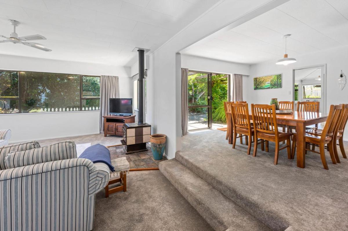 Mahuta Magic - Five Mile Bay Holiday Home view 5