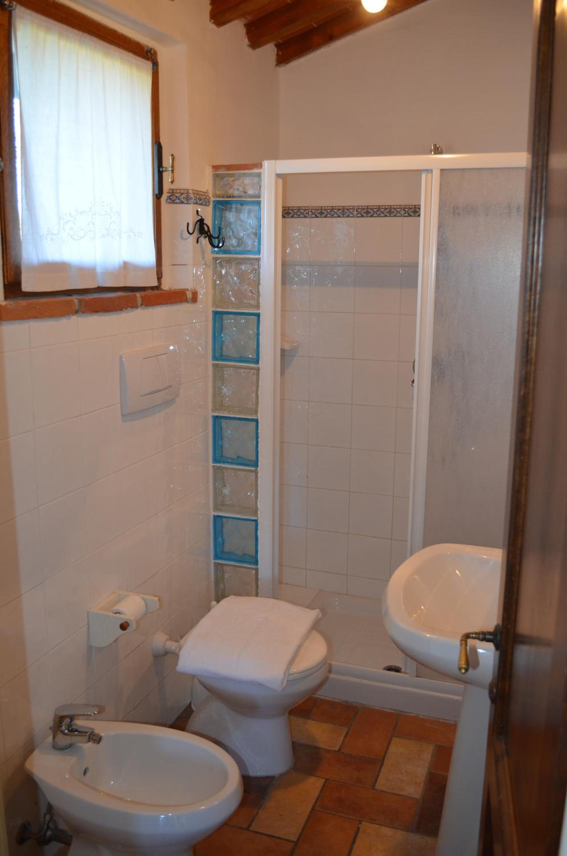 Photo 38