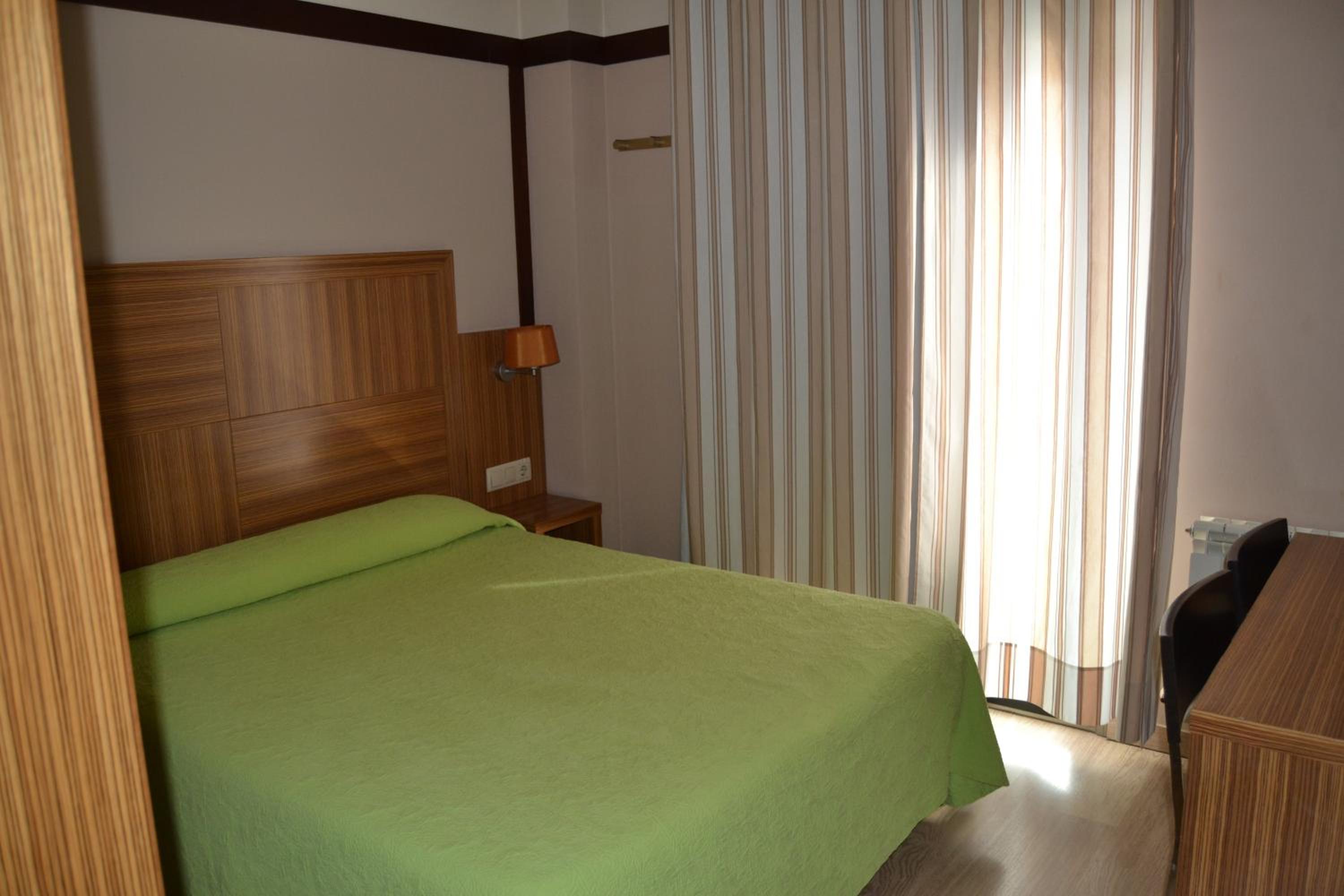 Alcala De Henares Vacations - Hotel Apartamentos Don Juan I - Property Image 4