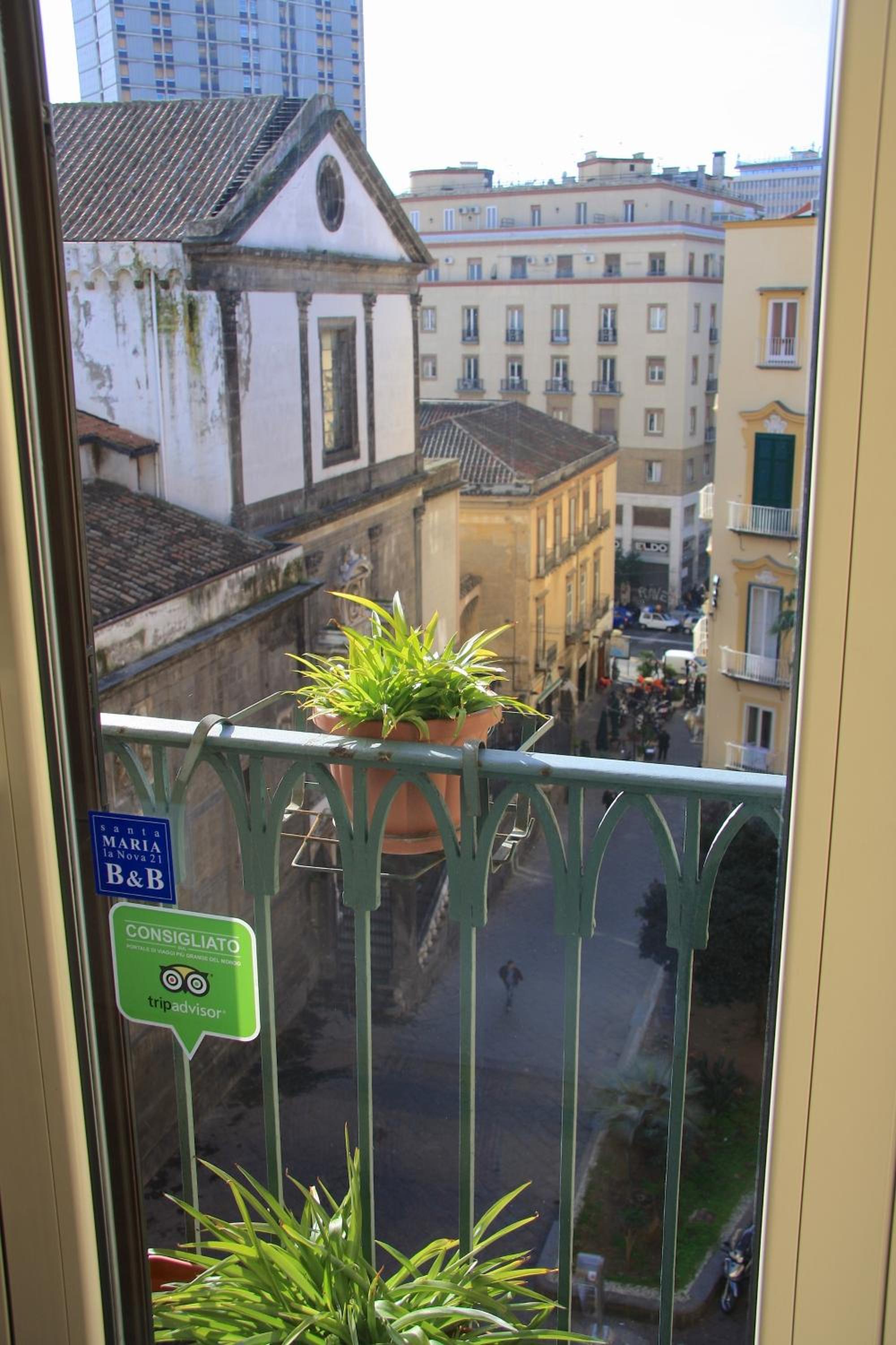 Santa Maria La Nova 21 Rooms & Suites