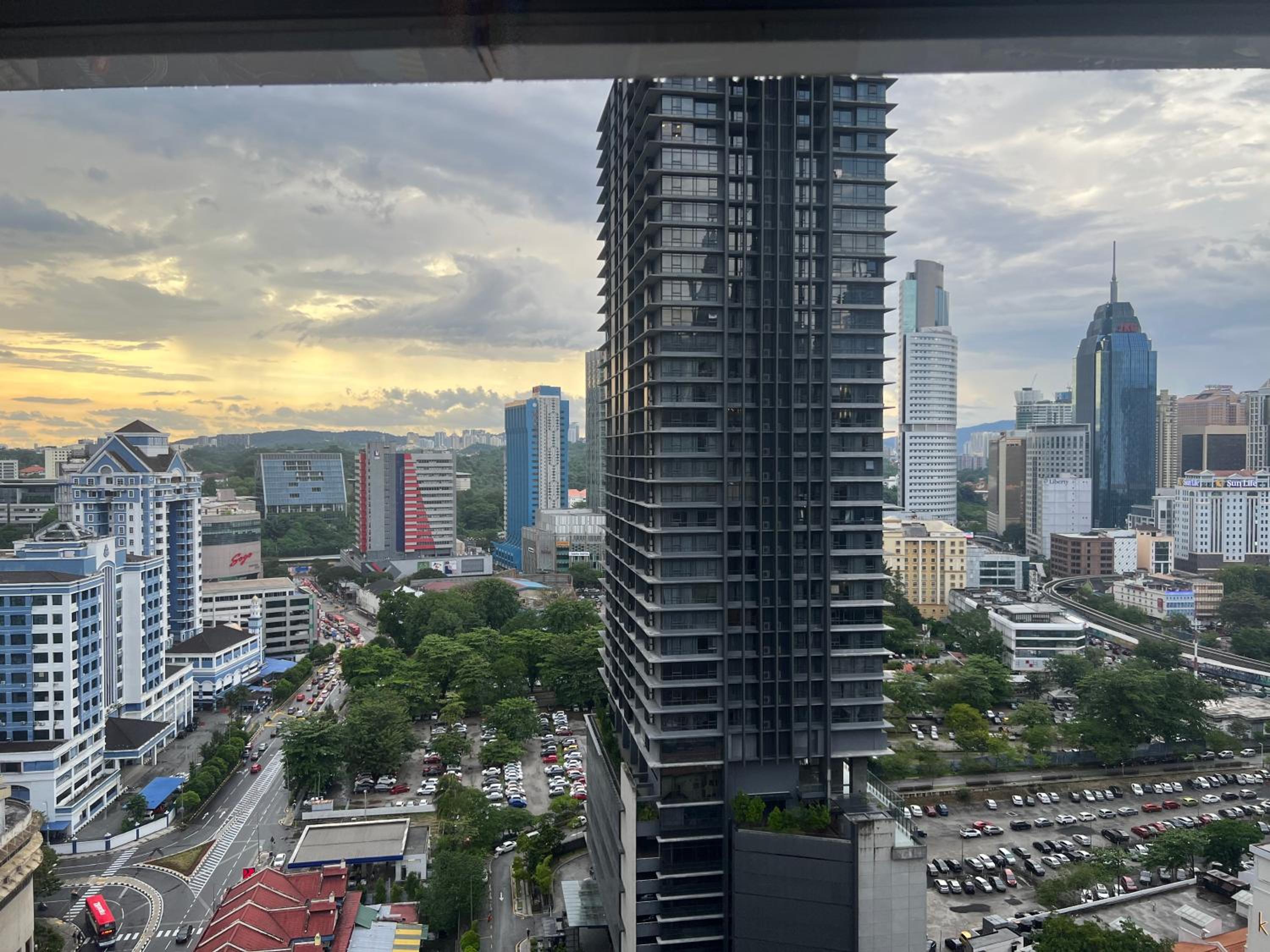 ComfyHomes M101 Dang Wangi Pool KLCC View