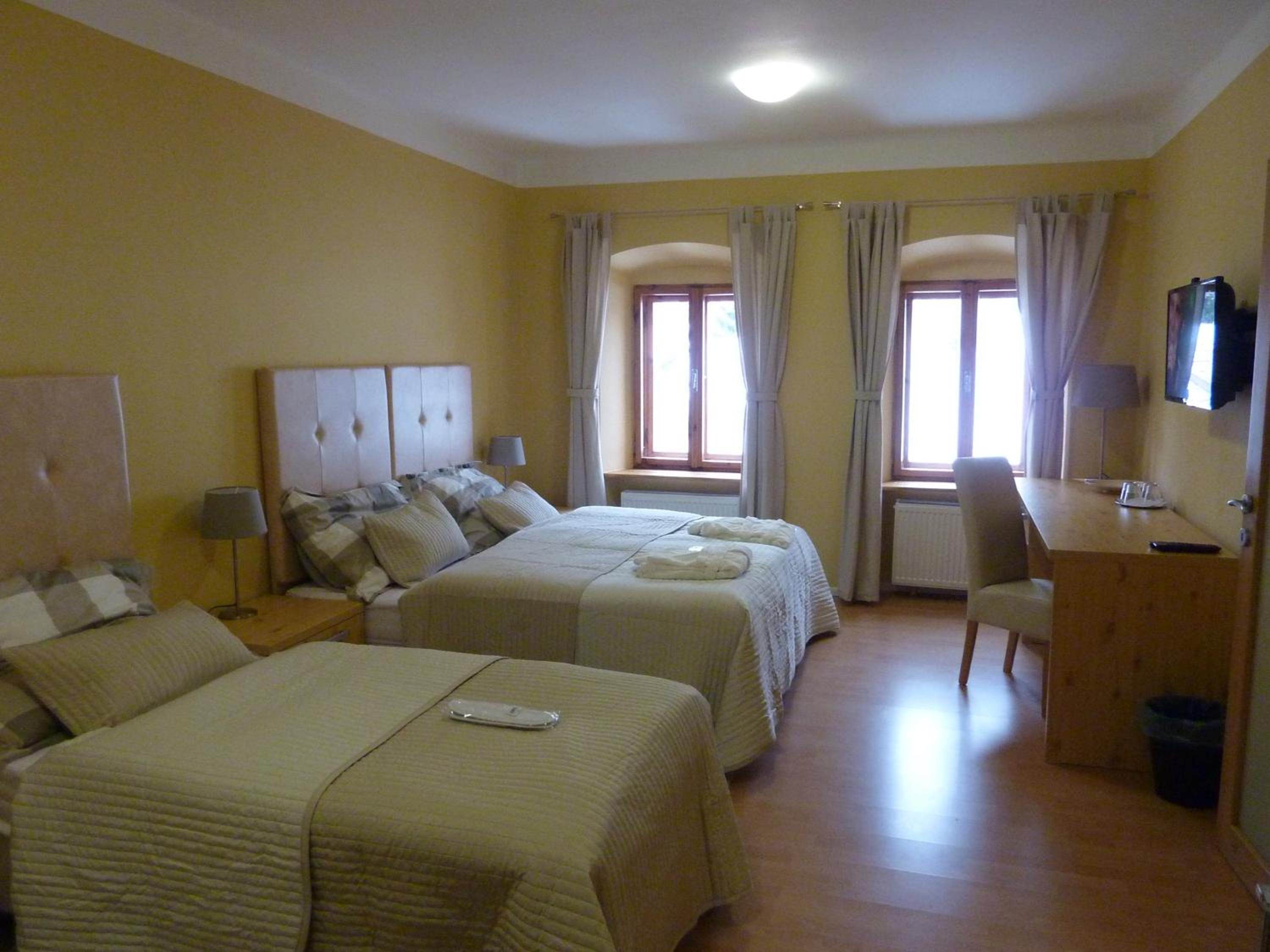 Apartments and Suites Kremnica view 3