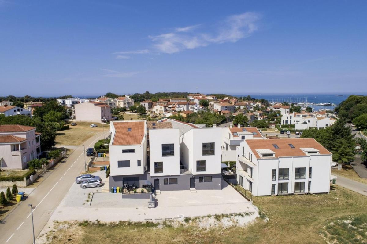 Villa Moon in Funtana - Haus für 7 Personen view 2
