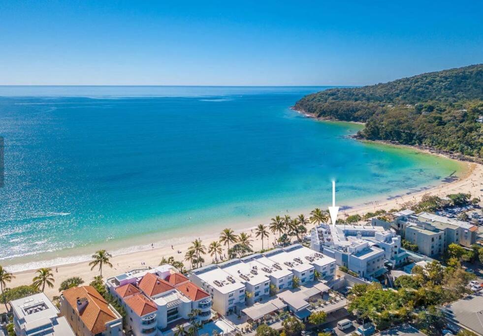 Hotel 18ob Absolute Beachfront - Noosa Main Beach