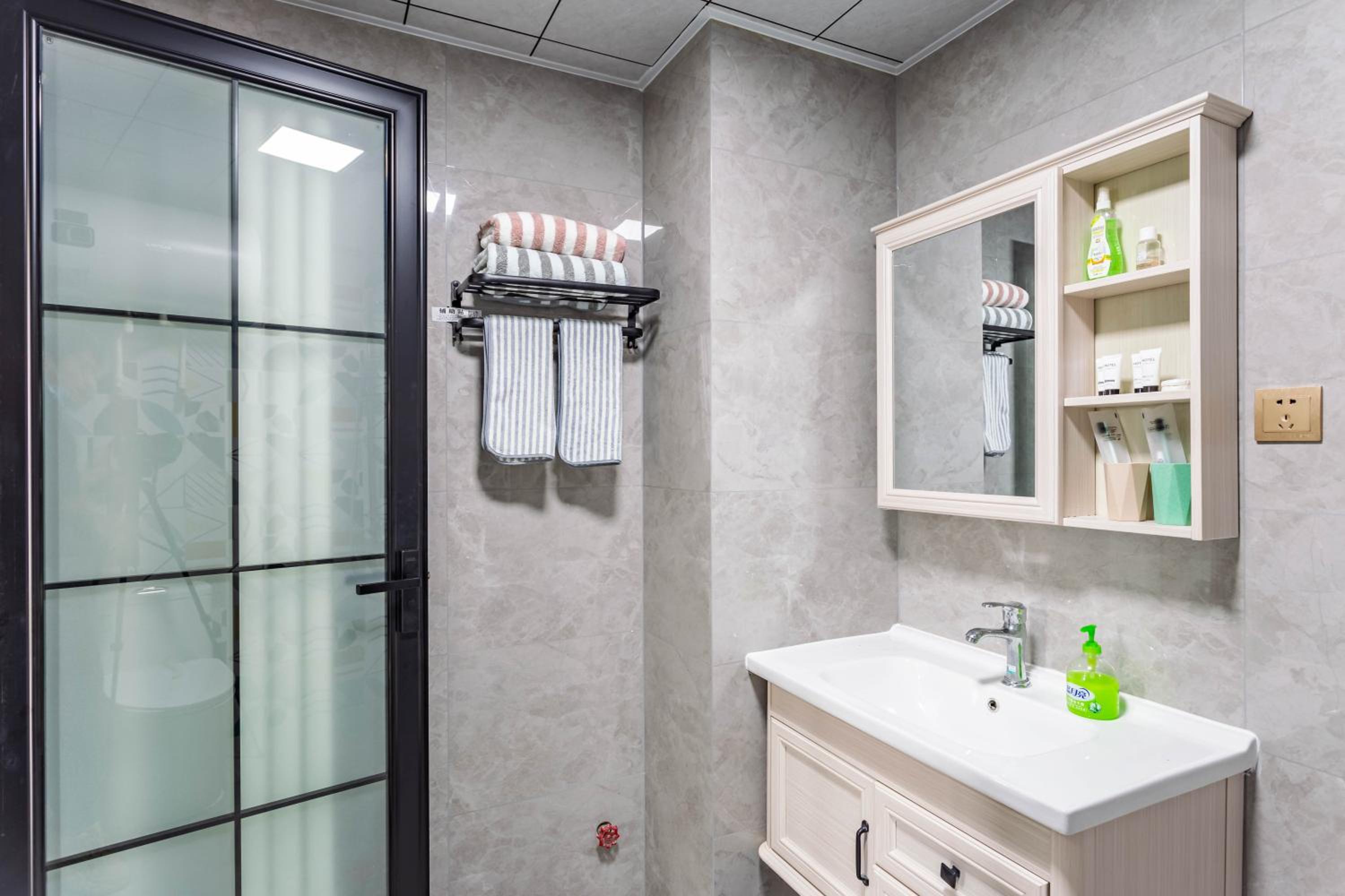 Cloud & Sea Boutique Apartment