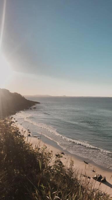 18OB Absolute Beachfront - Noosa Main Beach