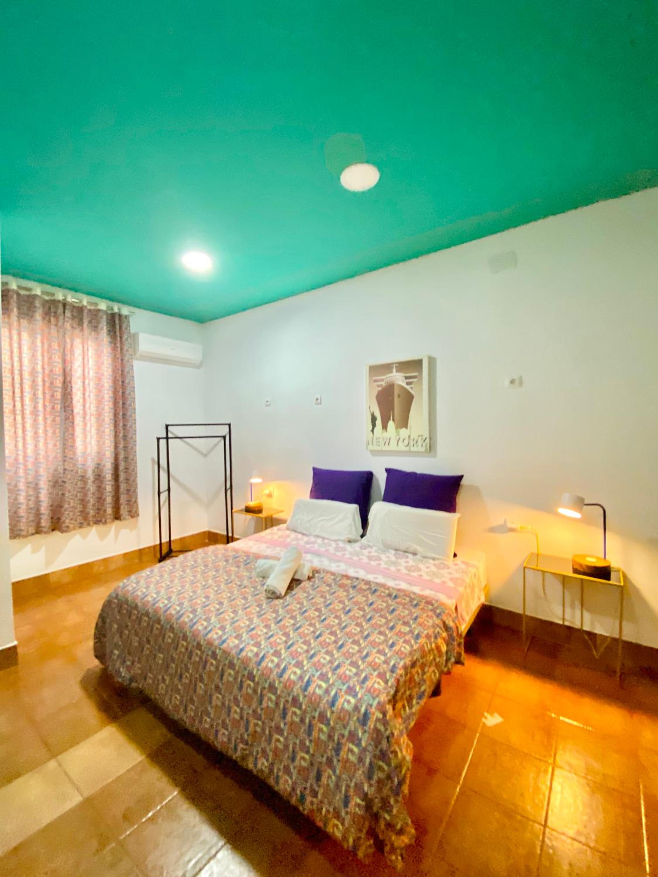 Seville Vacations - Sevilla Kitsch Hostel Art - Property Image 1