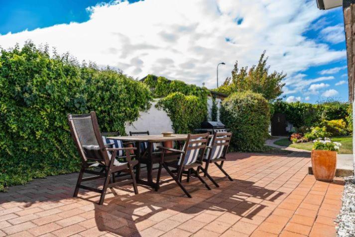 Townside Treat - Wanaka Holiday Home