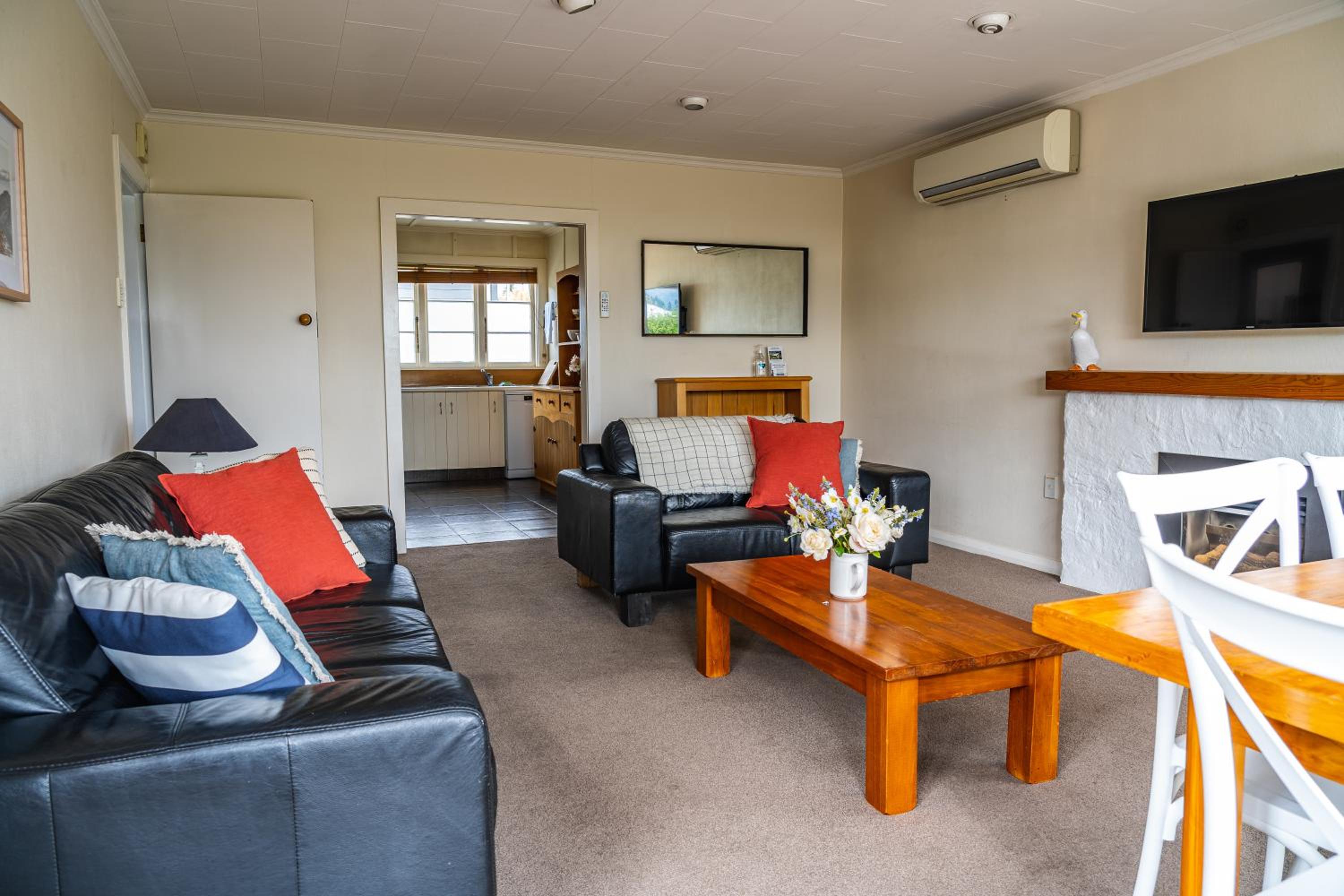 Townside Treat - Wanaka Holiday Home