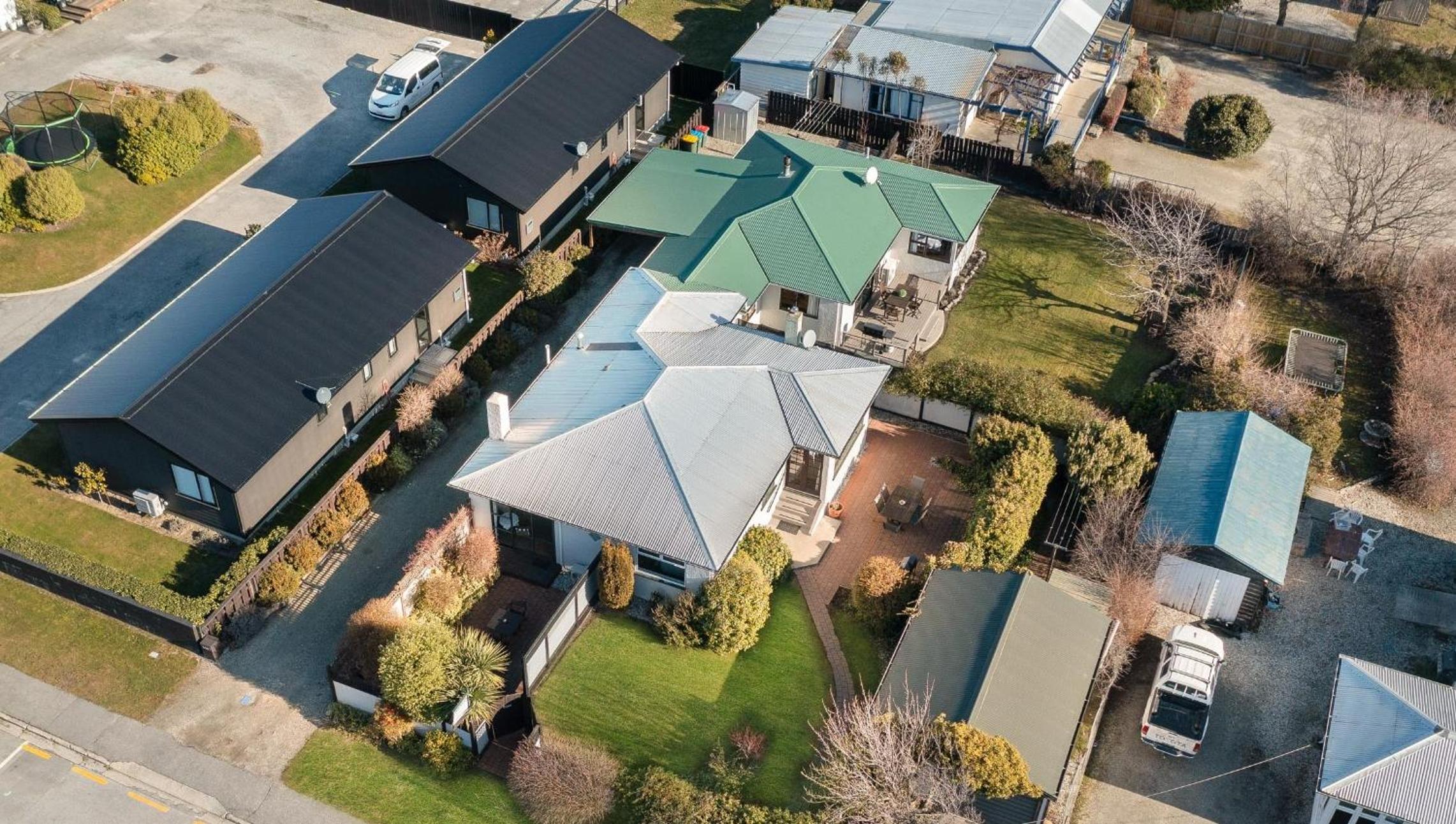 Townside Treat - Wanaka Holiday Home