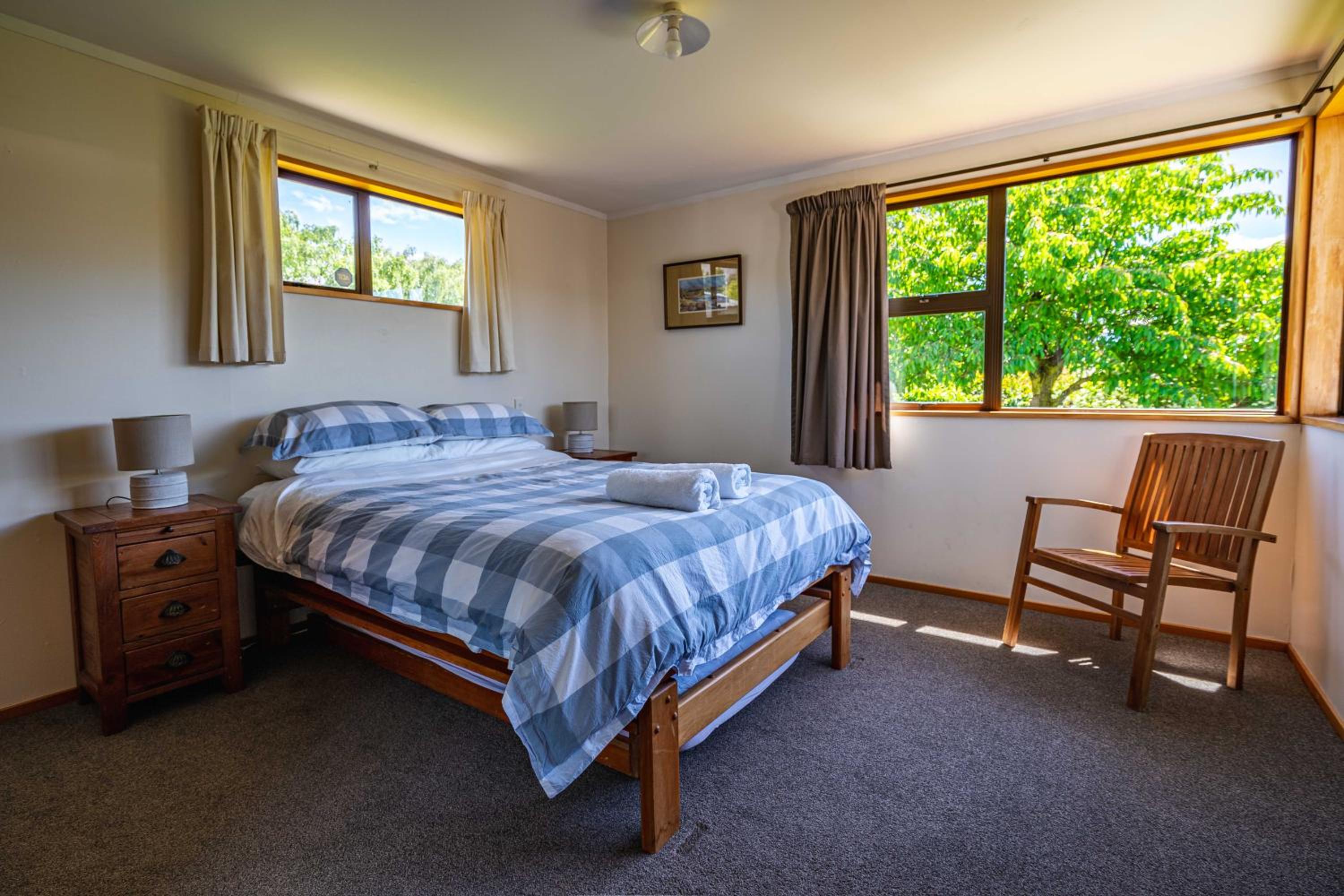 Downtown Delight - Wanaka Holiday Home view 5