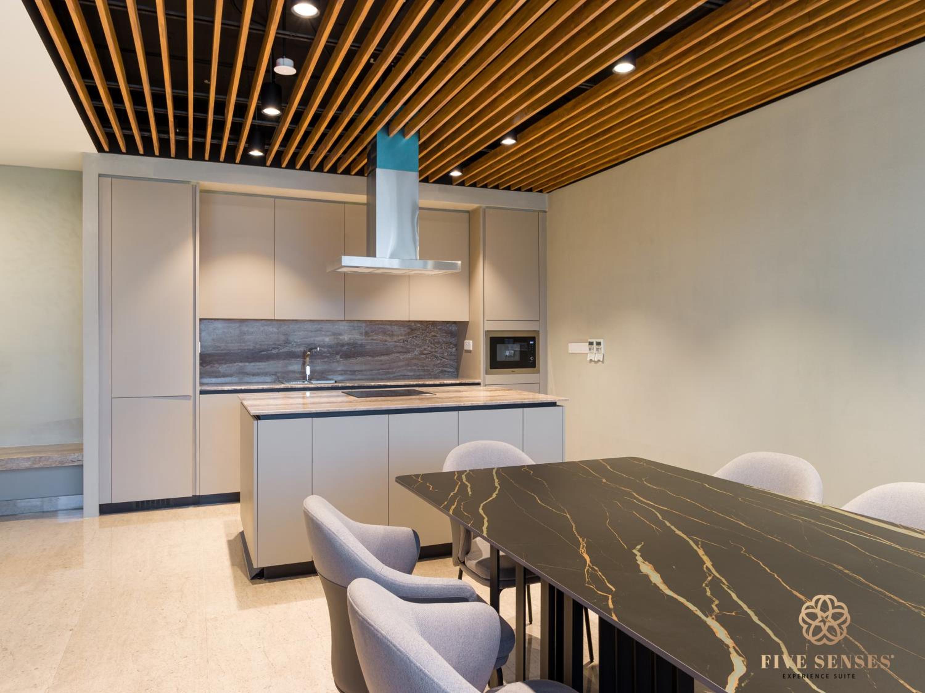 Datum Jelatek Sky Residence KLCC, Five Senses