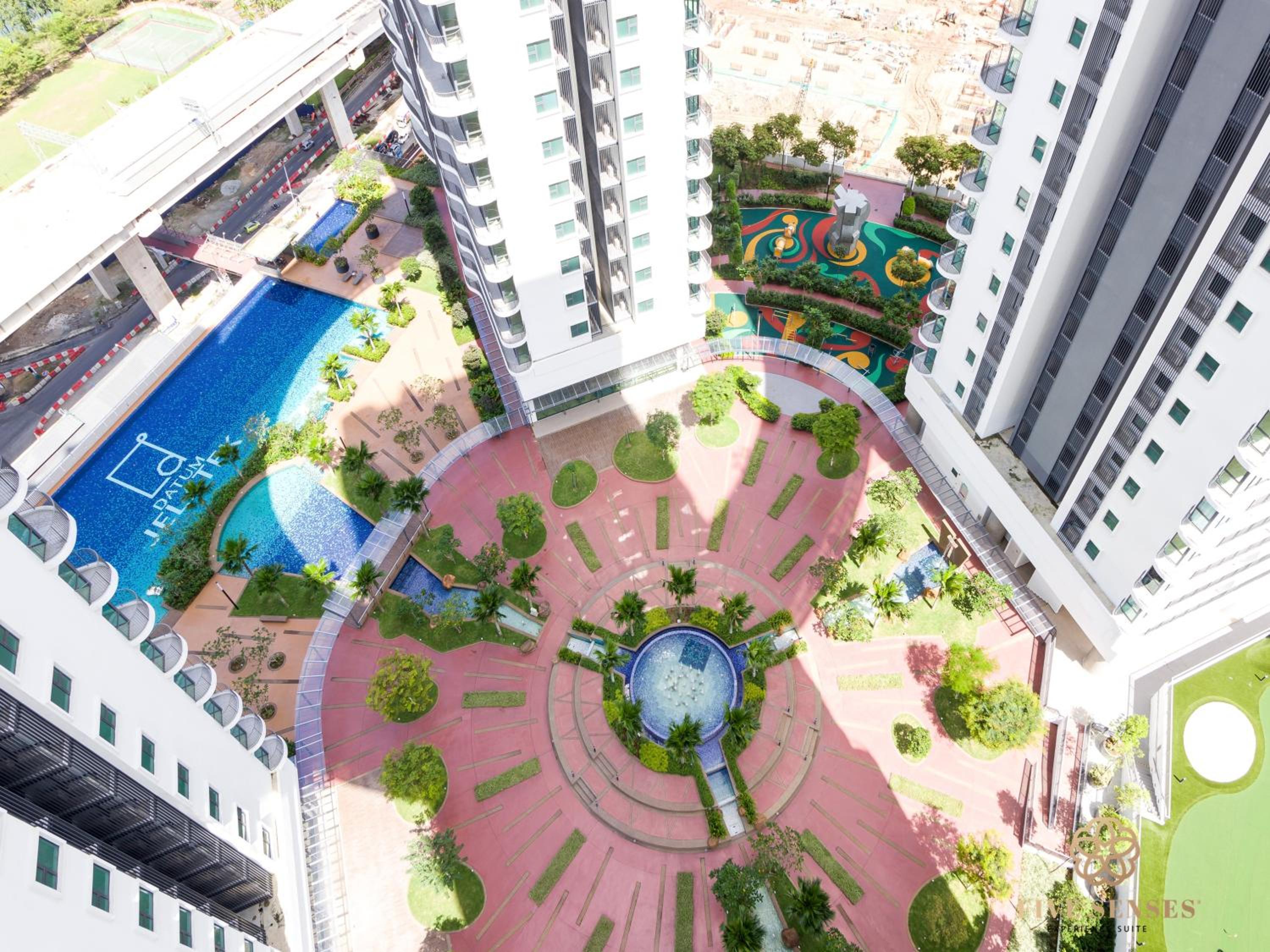 Datum Jelatek Sky Residence KLCC, Five Senses