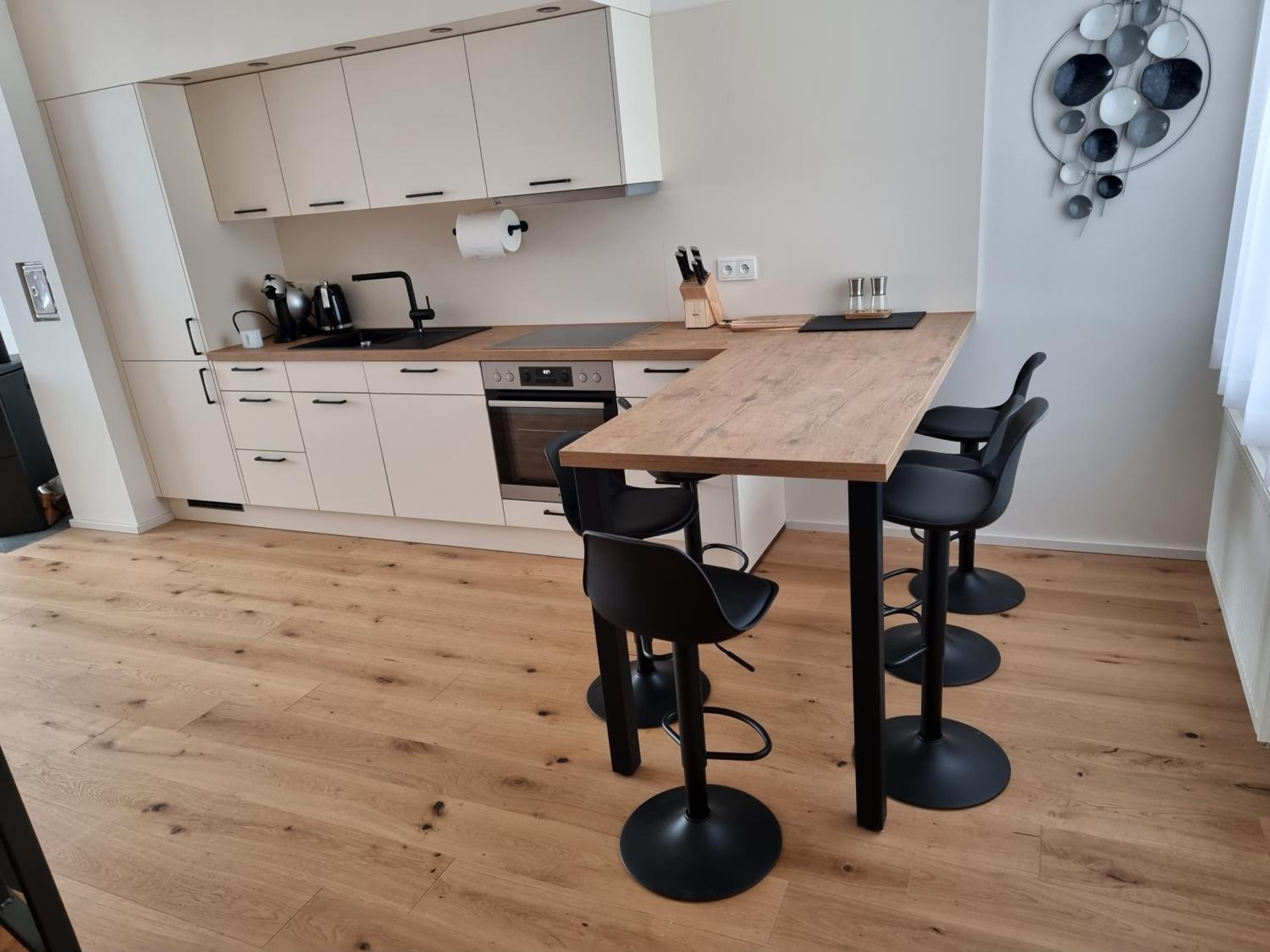 Apartment Max
