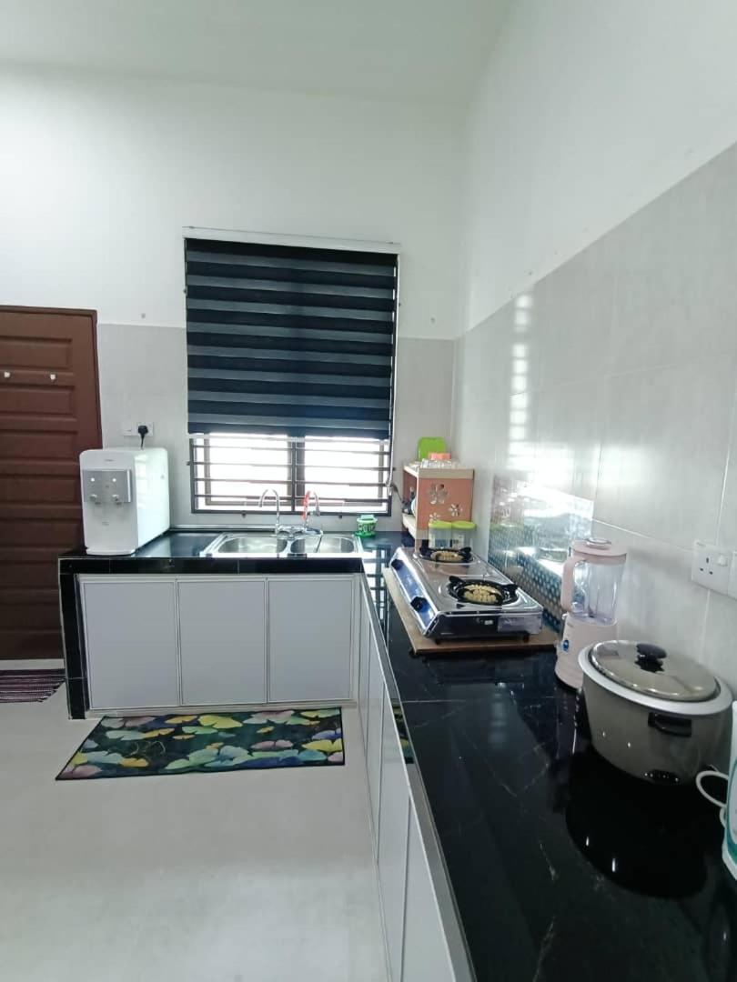 Homestay Kemaman Fyna07 Banglo Mewah 5 KM Dari Pantai Kijal photo 8