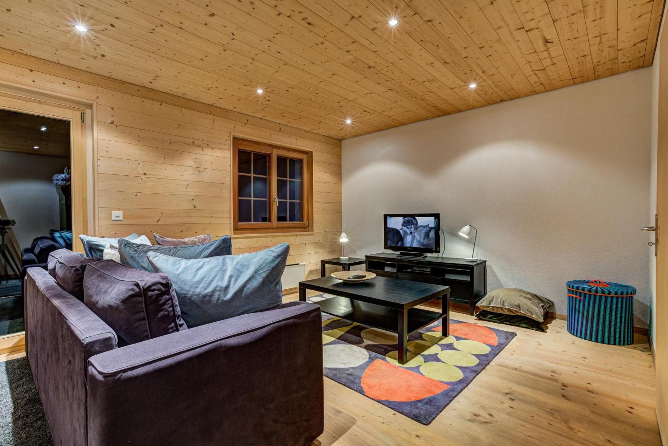 Chalet le Chapeau view 3