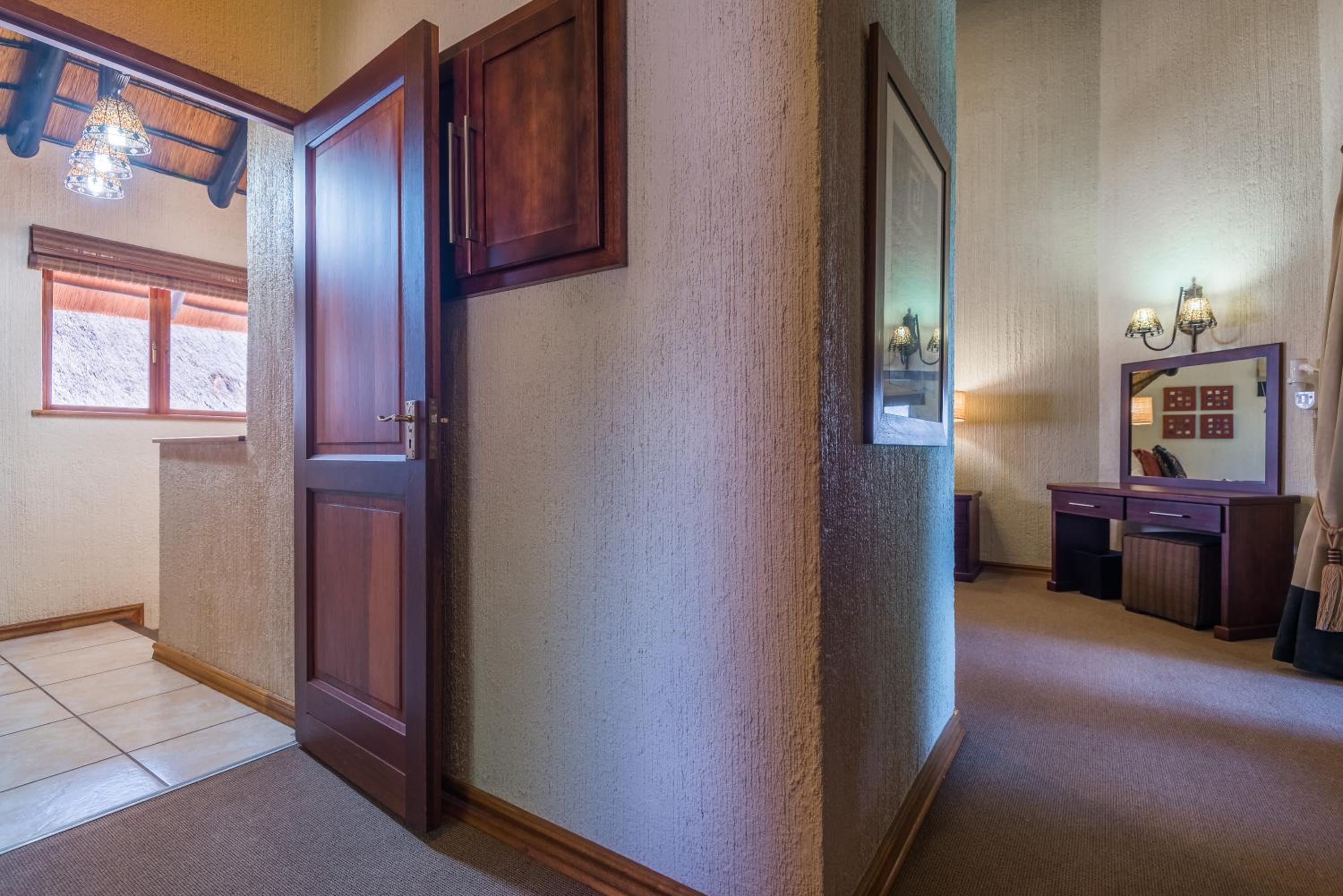 Hazyview Vacations - Kruger Park Lodge Unit No 521 with Private Pool - Property Image 51