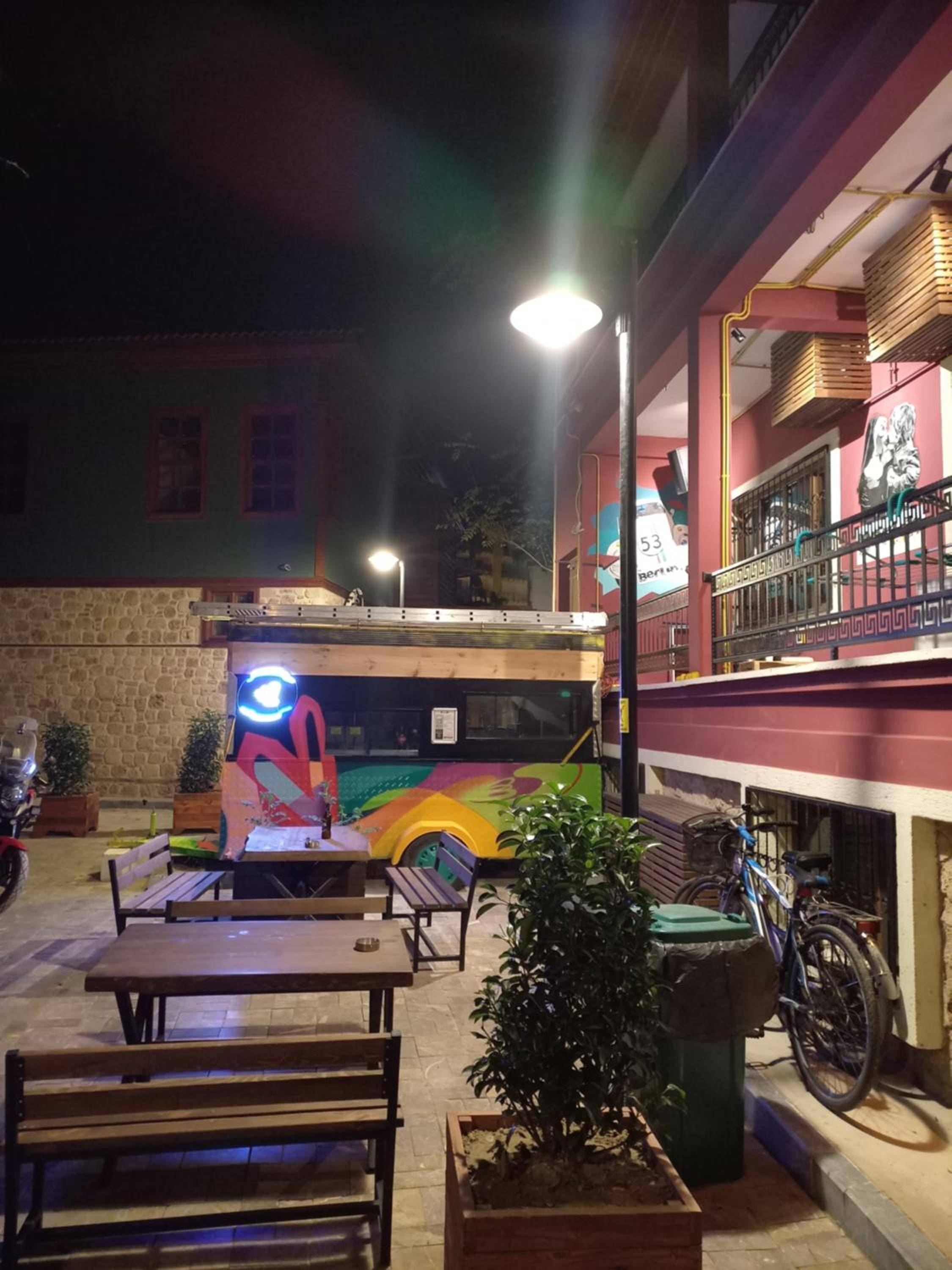 Berlin Hostel & Street