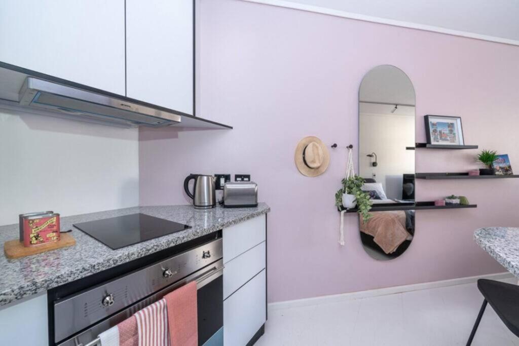 Sassy Studio in Trendy Sea Point