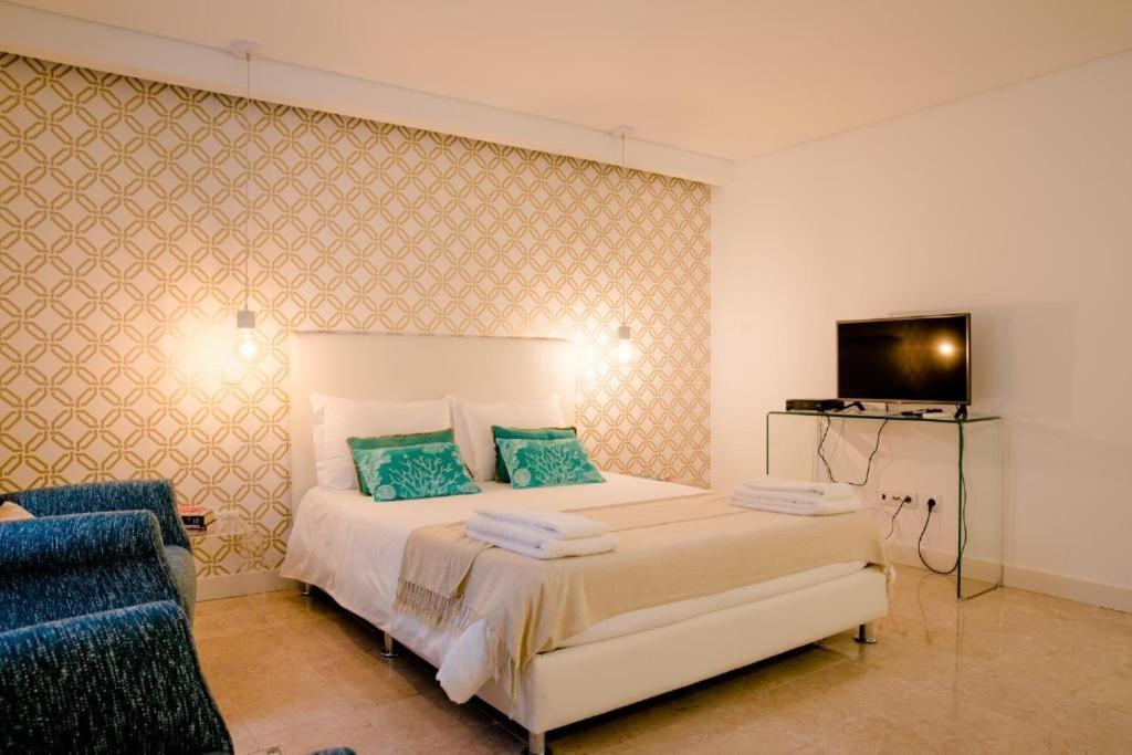 Loving Chiado view 5