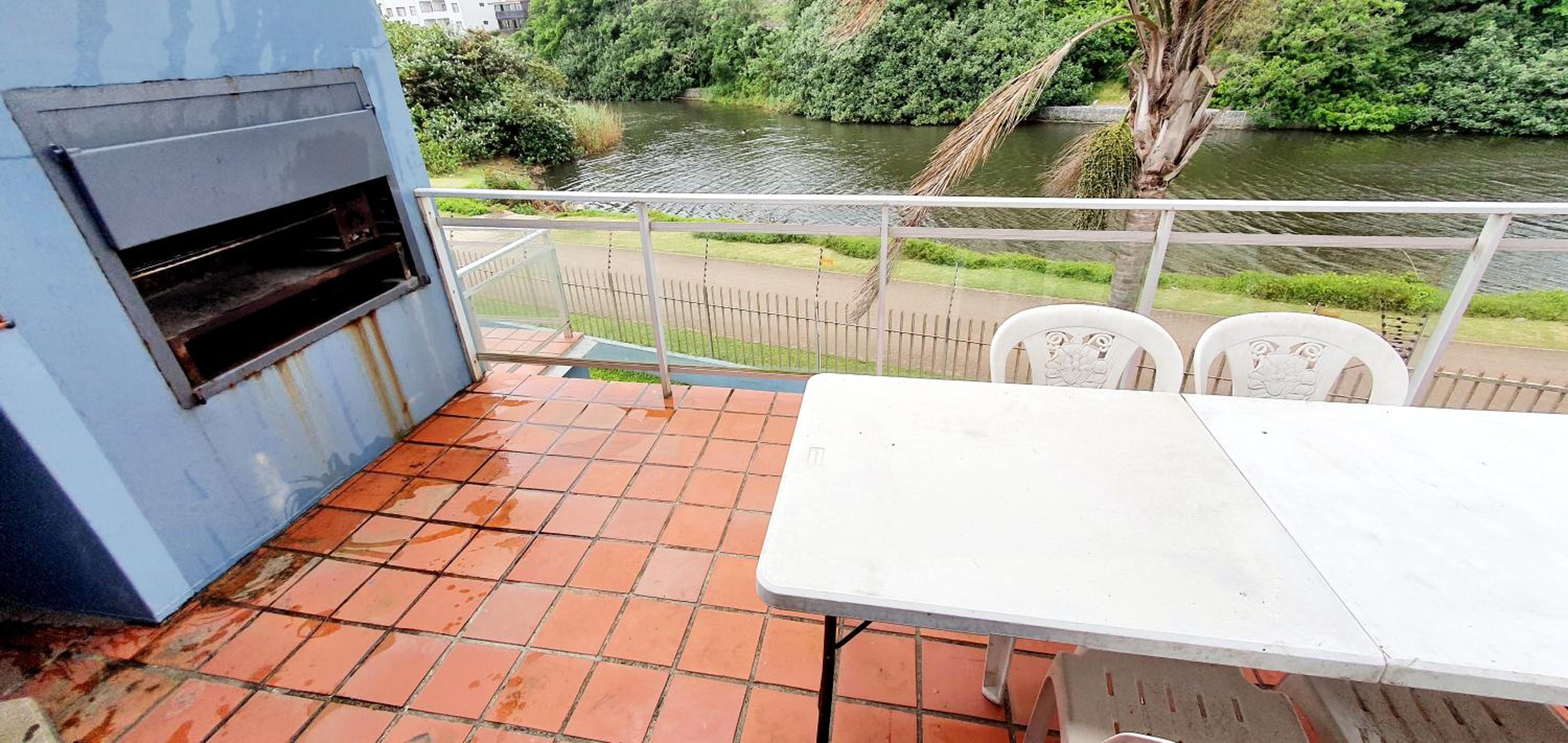 Mermel 4 - Sleeps 6 - Overlooking Margate Lagoon! view 2