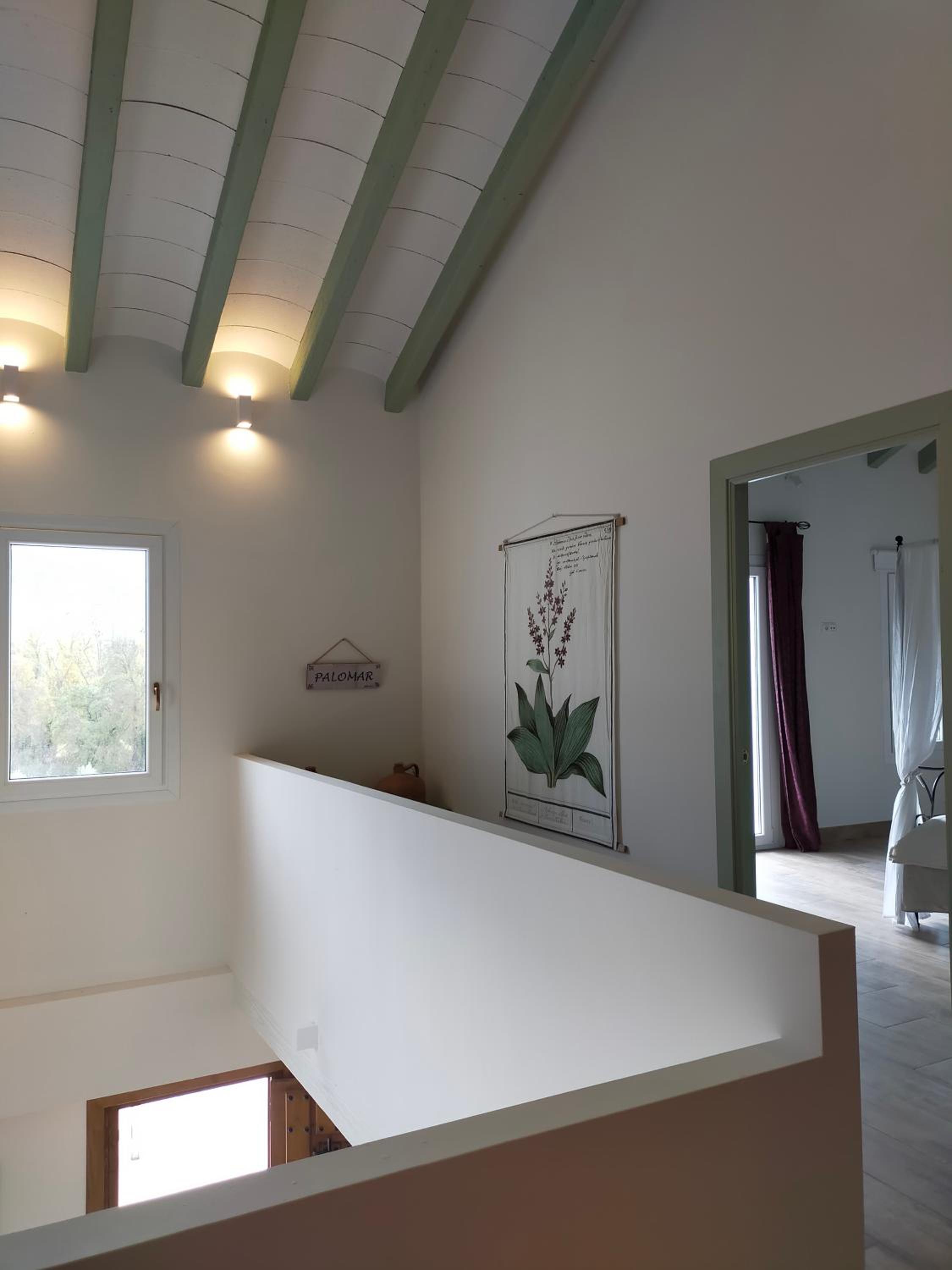 LA CASA DE LA HUERTA Stylish family cottage in Malaga countryside