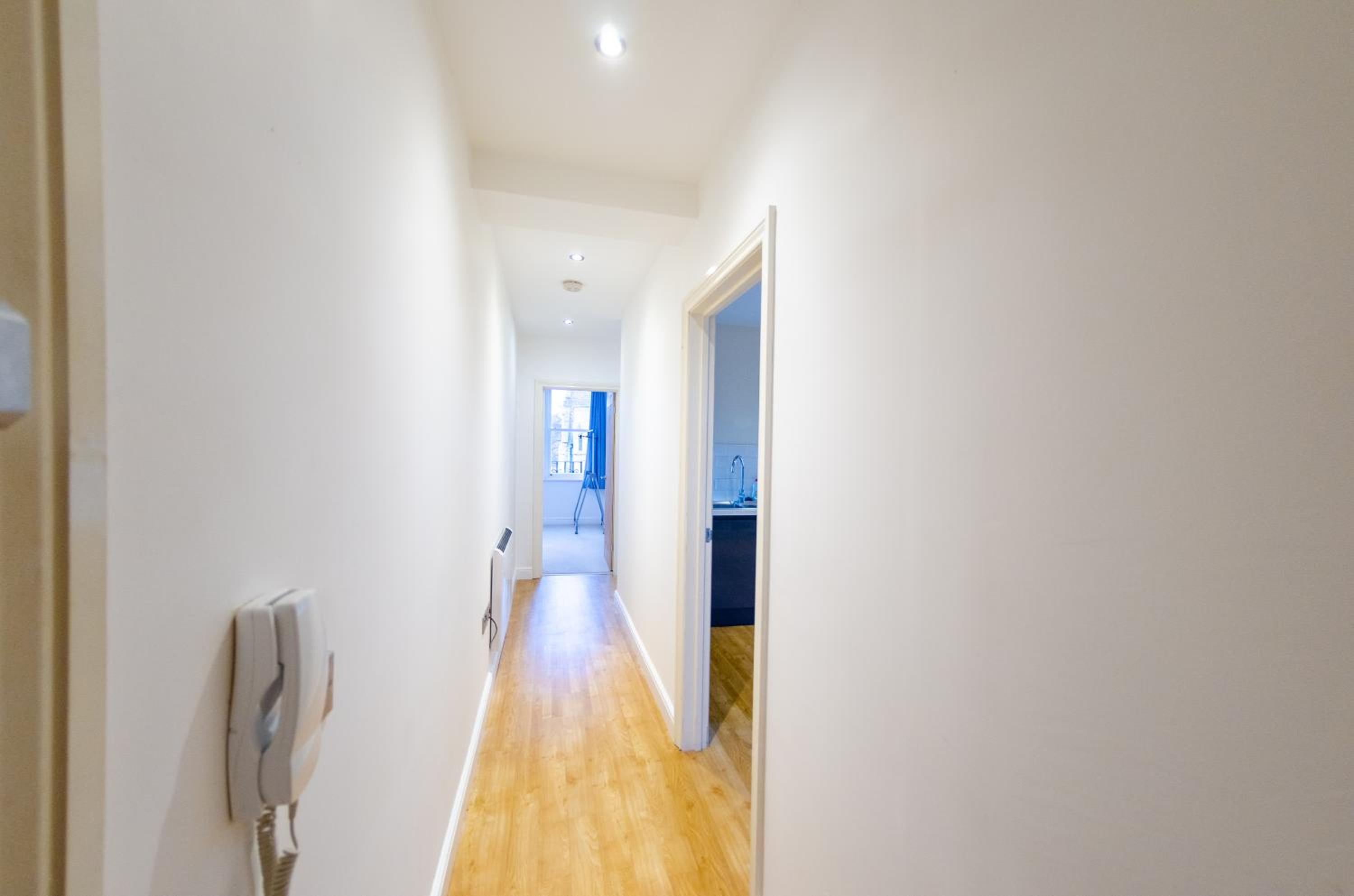 Charlotte House Modern 2Bed 2Bath Retreat for 6 with Fast WiFi view 2