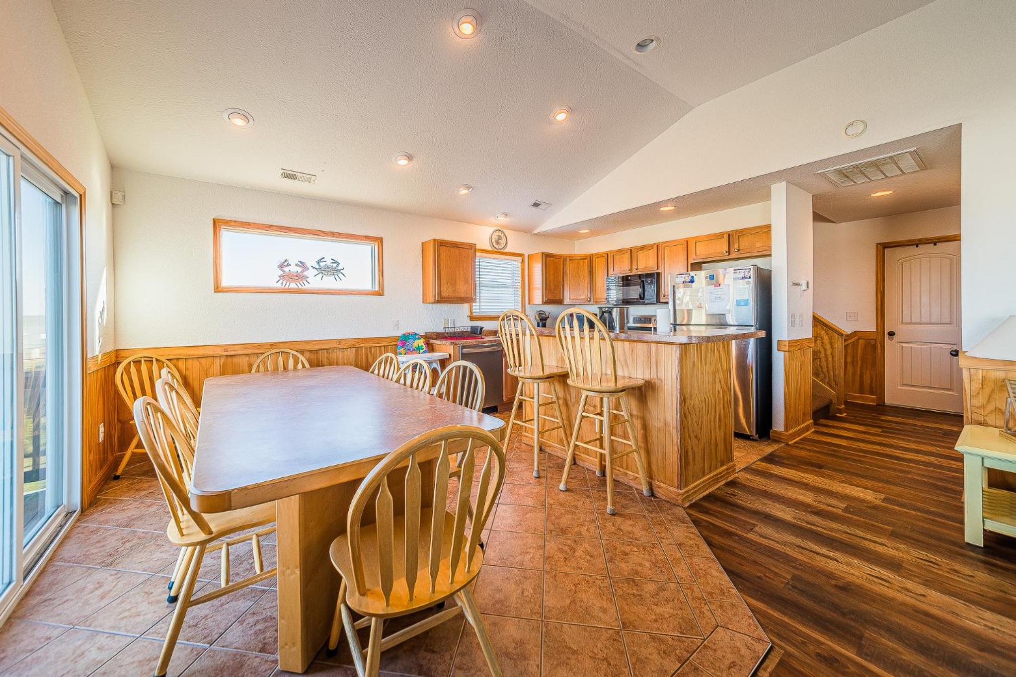 Carolina Cottage - Kitty Hawk, Oceanside, Walk to Beach, Pool, Hot Tub, Pool Table