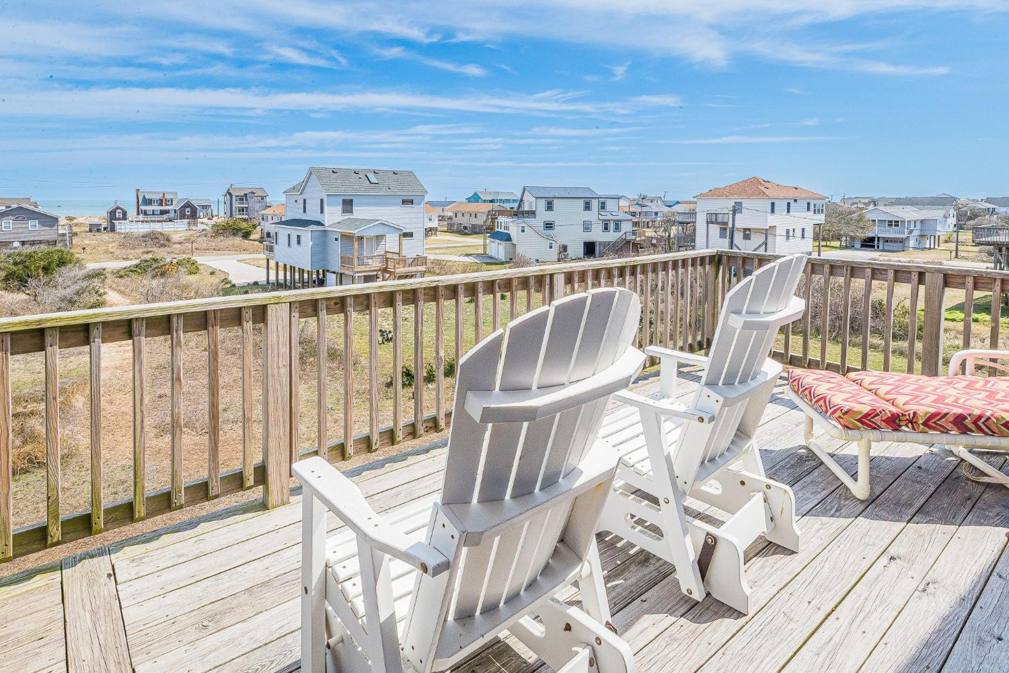 Carolina Cottage - Kitty Hawk, Oceanside, Walk to Beach, Pool, Hot Tub, Pool Table