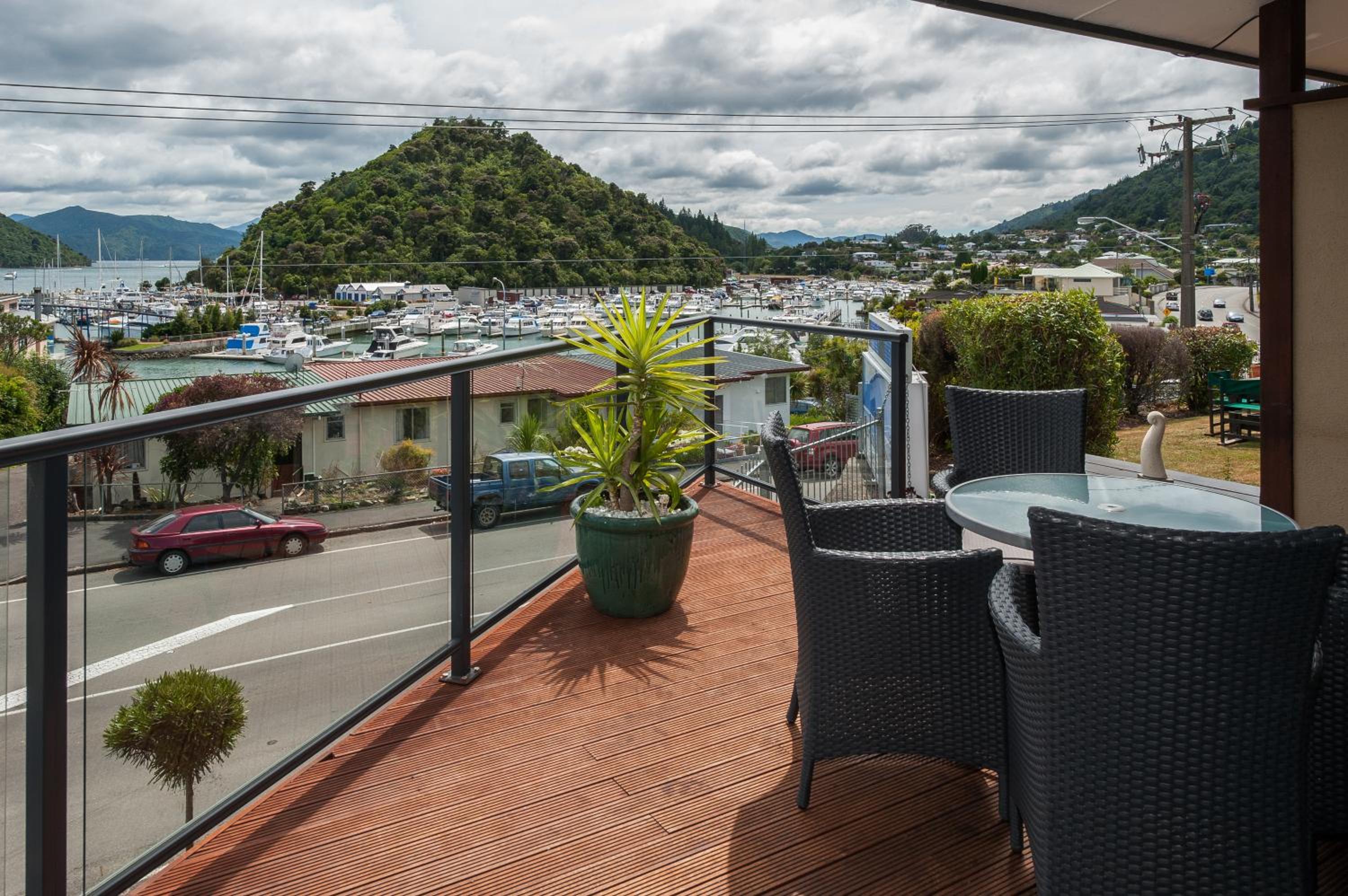 Harbour View Motel