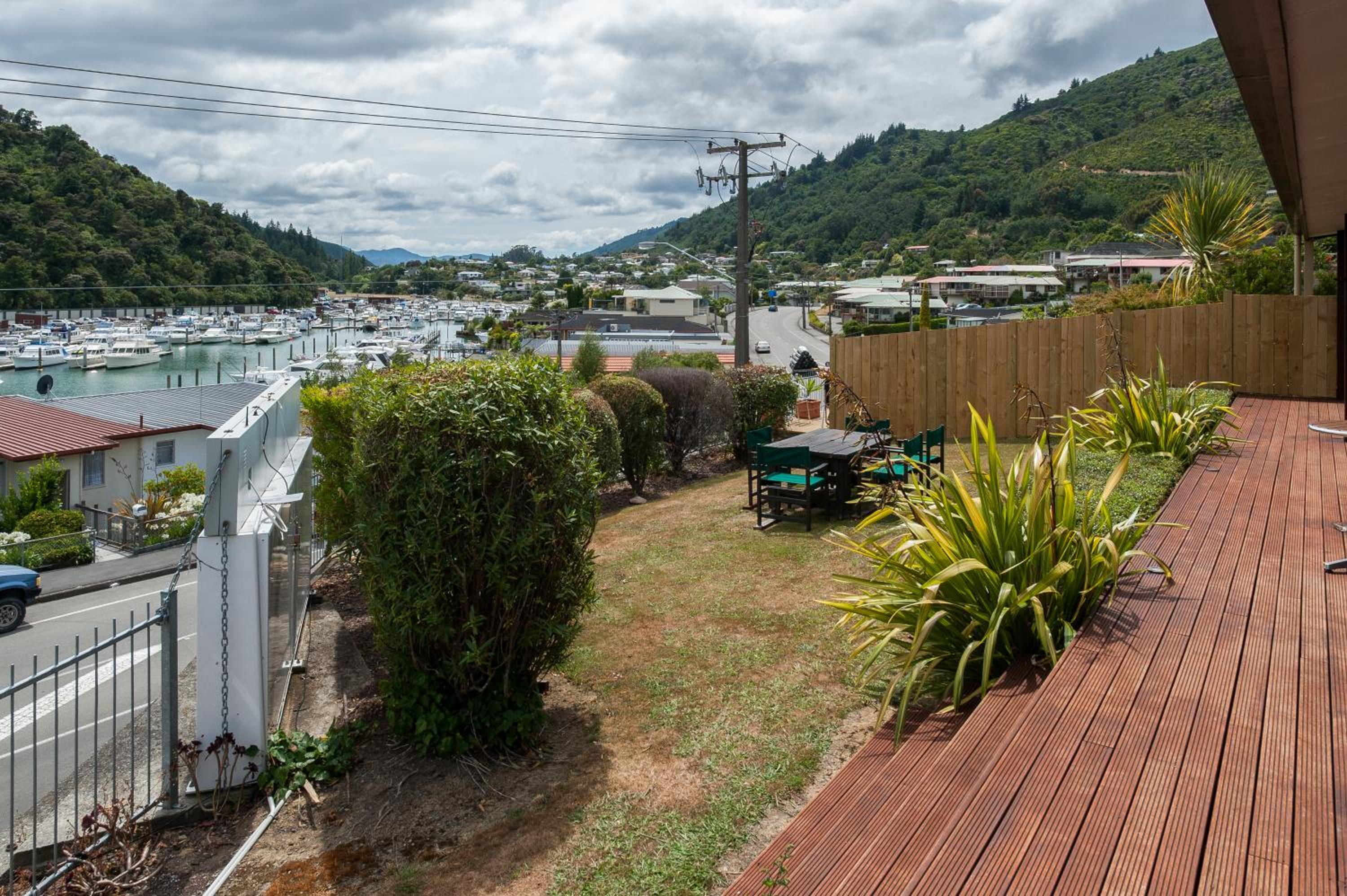Harbour View Motel