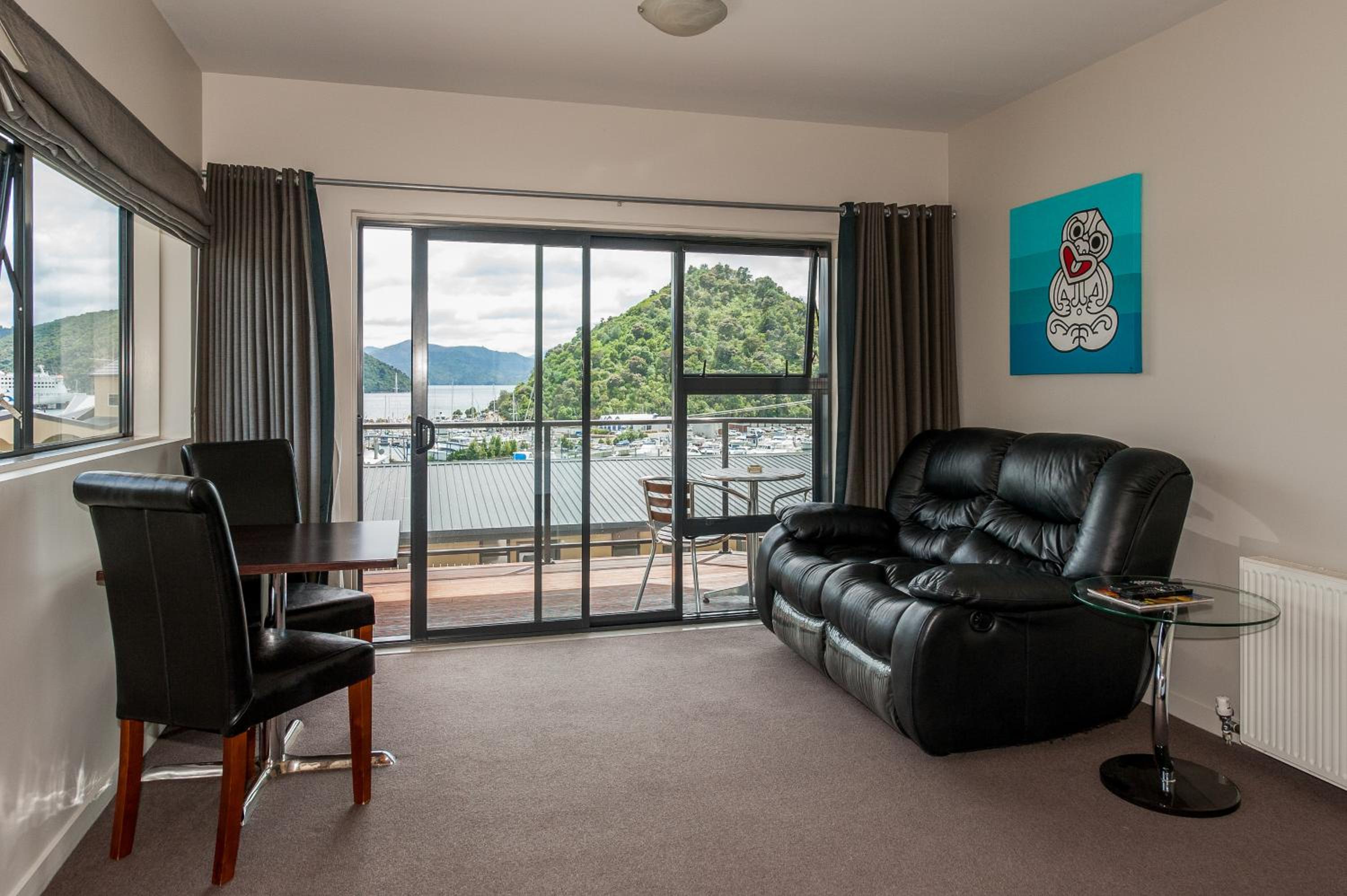Harbour View Motel