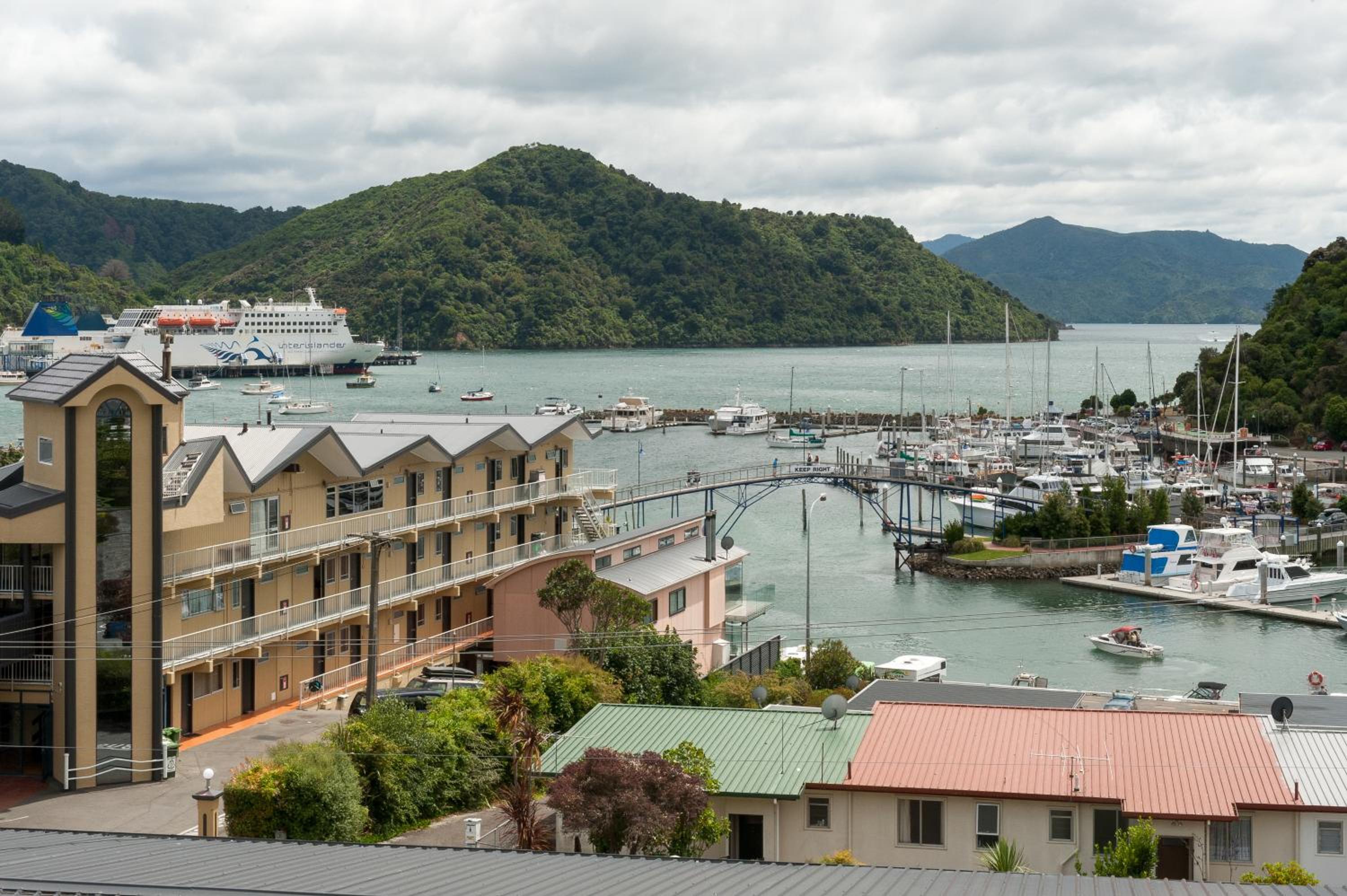 Harbour View Motel