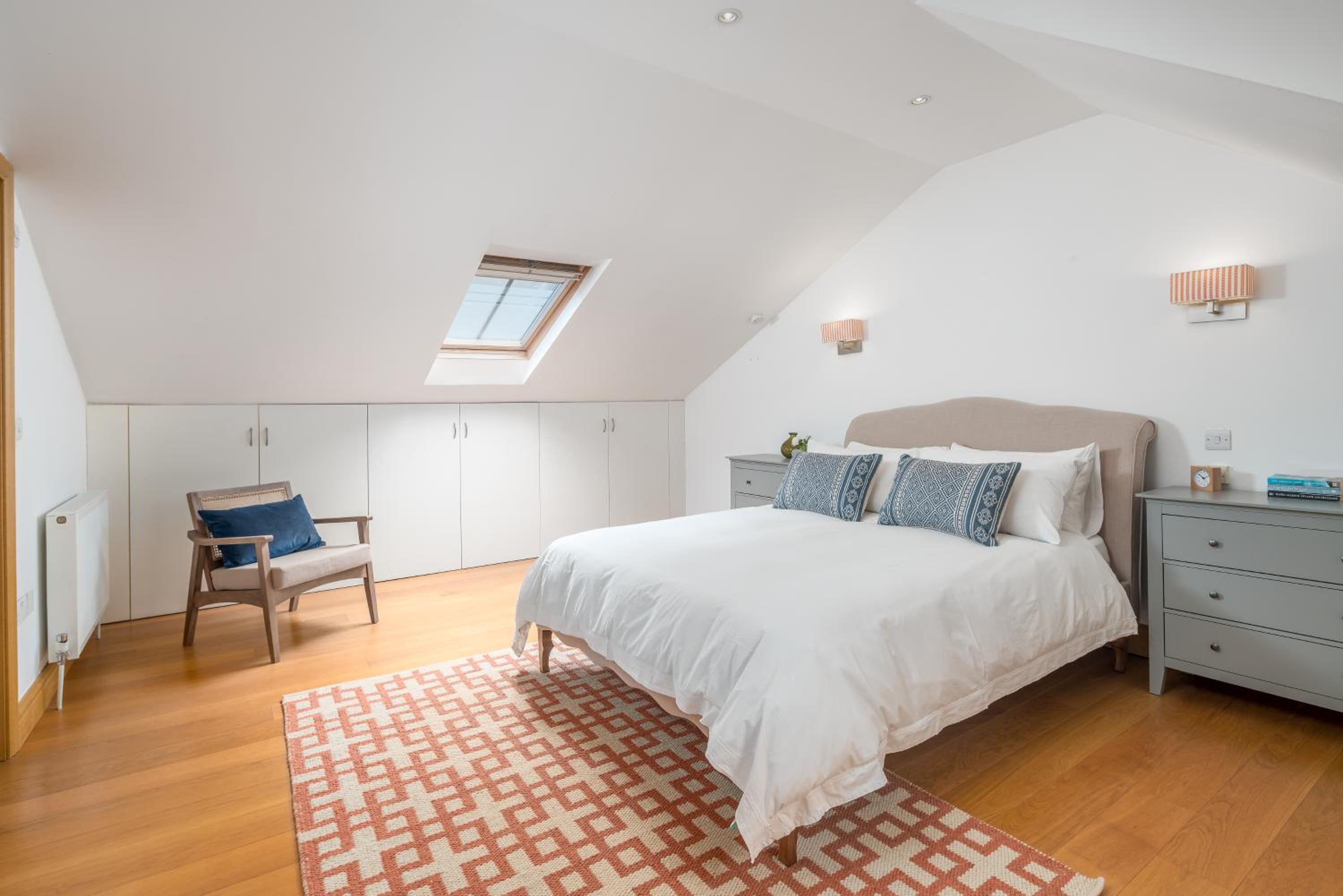 Stylish home close to Regents Park