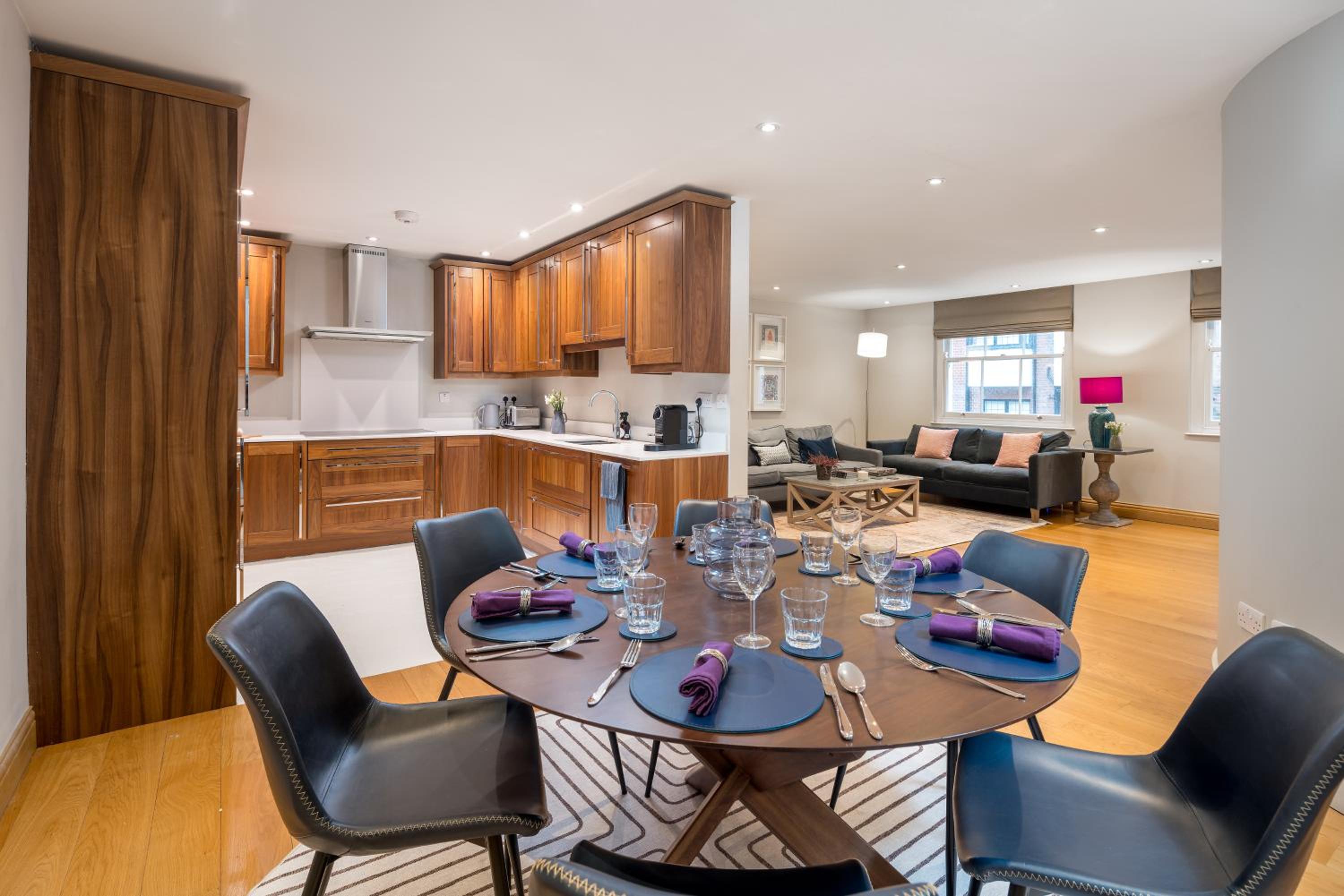 Stylish home close to Regents Park