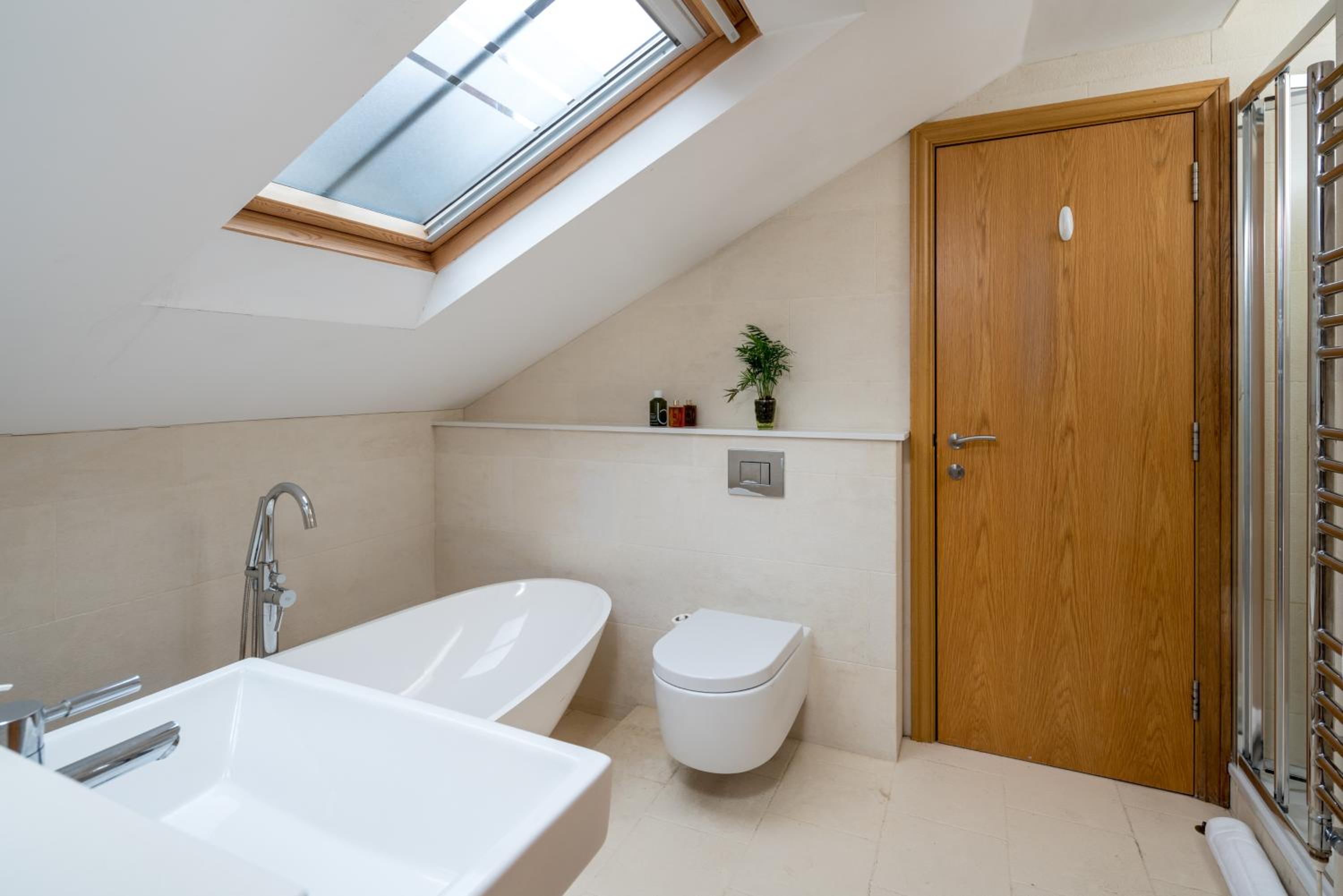 Stylish home close to Regents Park