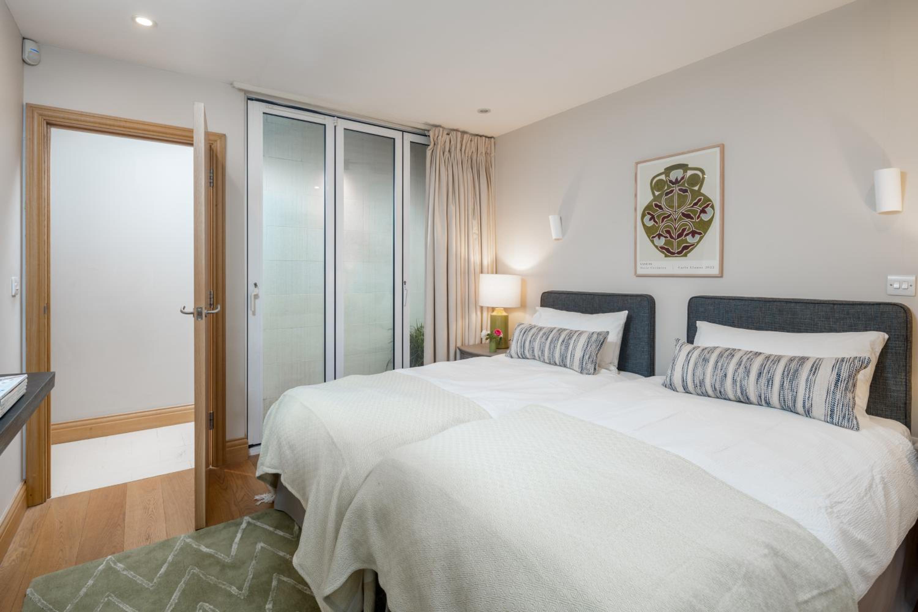 Stylish home close to Regents Park