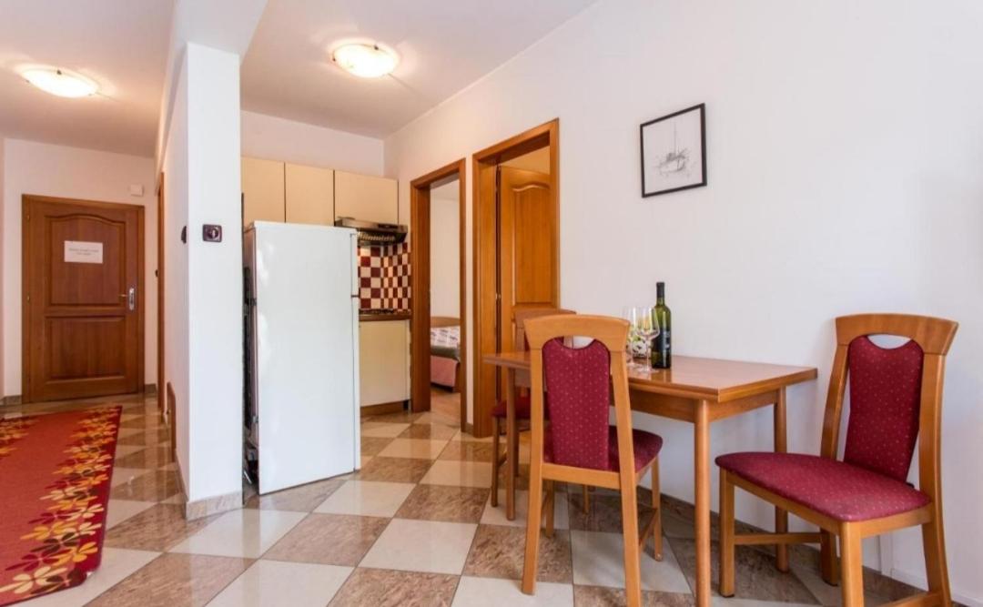 Apartments Kraljić I