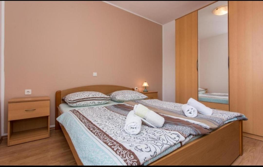 Hotel Apartments Kraljić I - Image 1