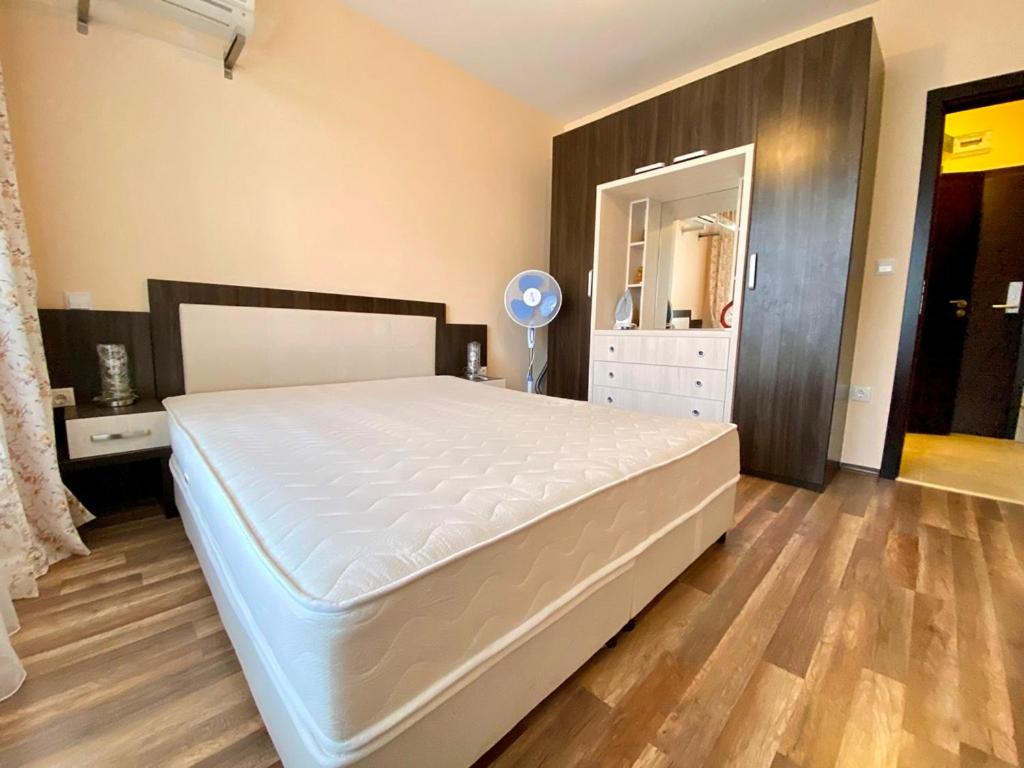 Green Paradise Deluxe Apartments