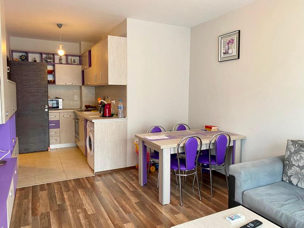 Green Paradise Deluxe Apartments
