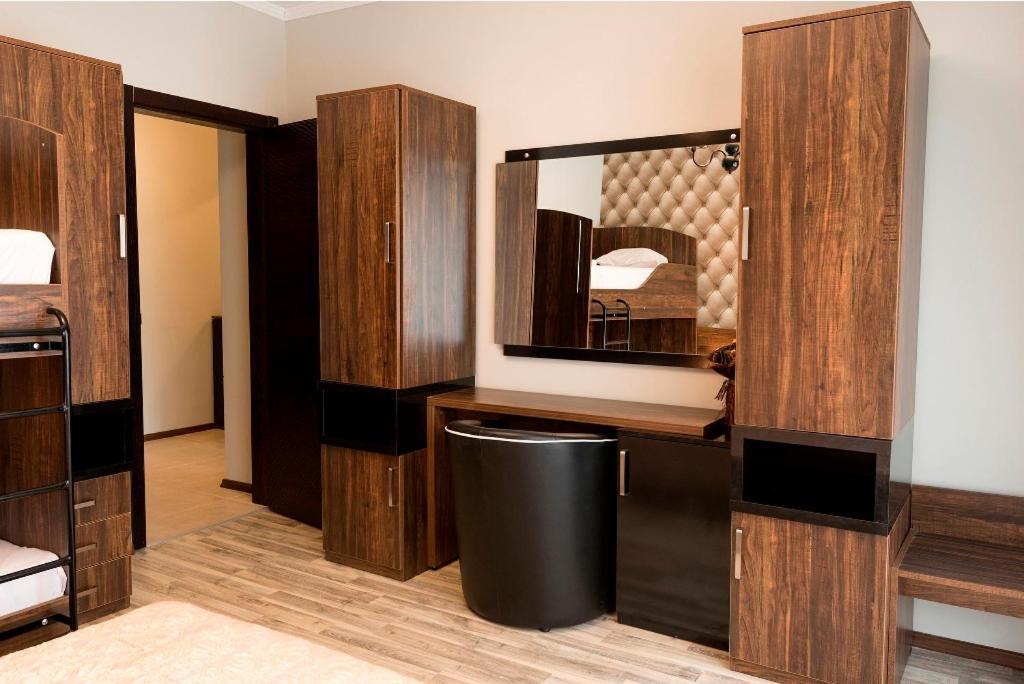 Green Paradise Deluxe Apartments