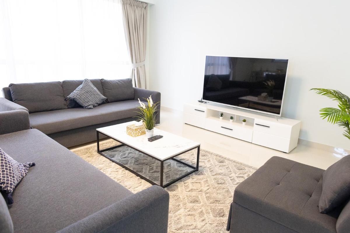 HAPPY SEASON - JBR apartments, Beach Front, Top furnished