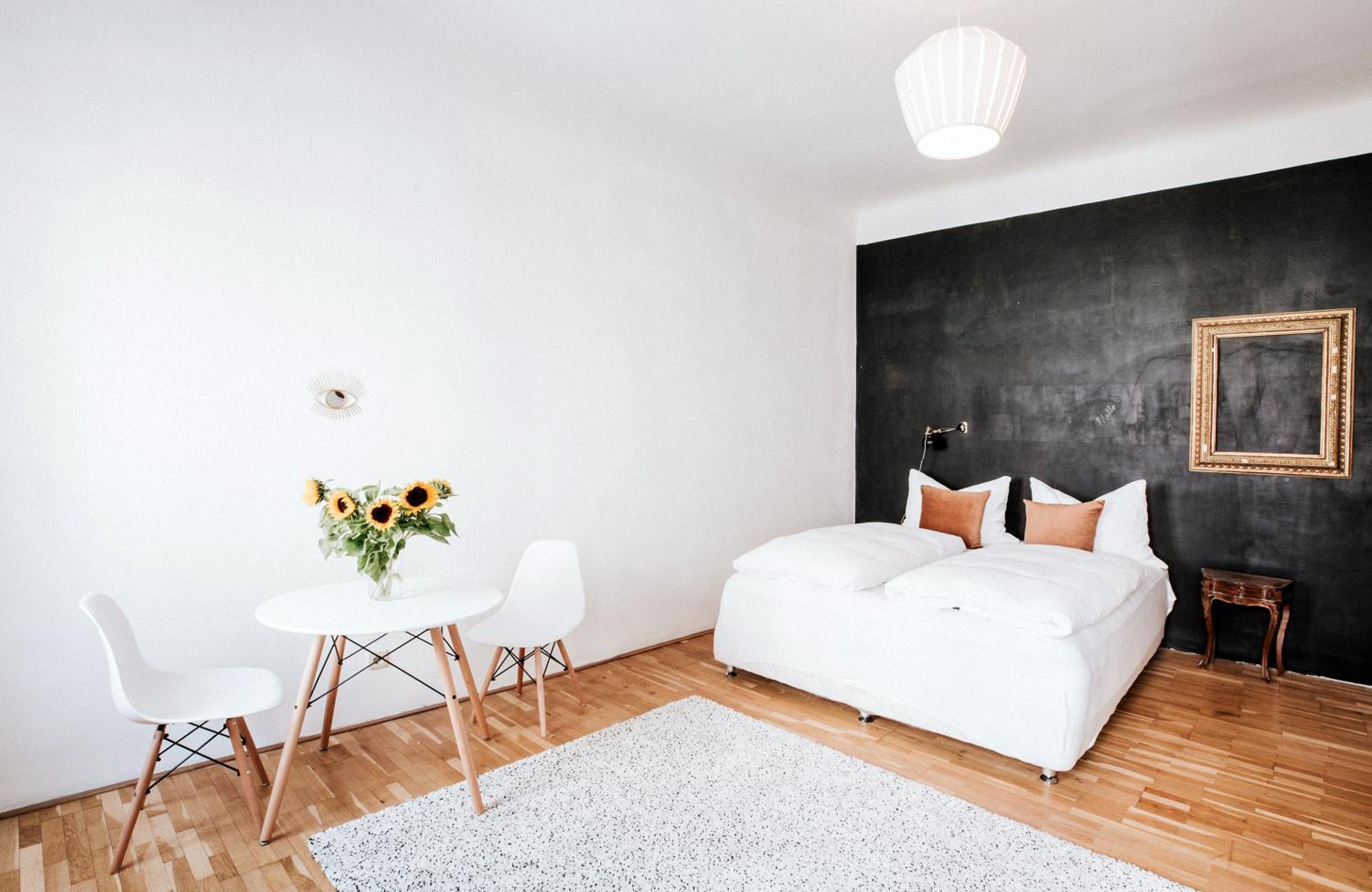 Cozy City Apartment