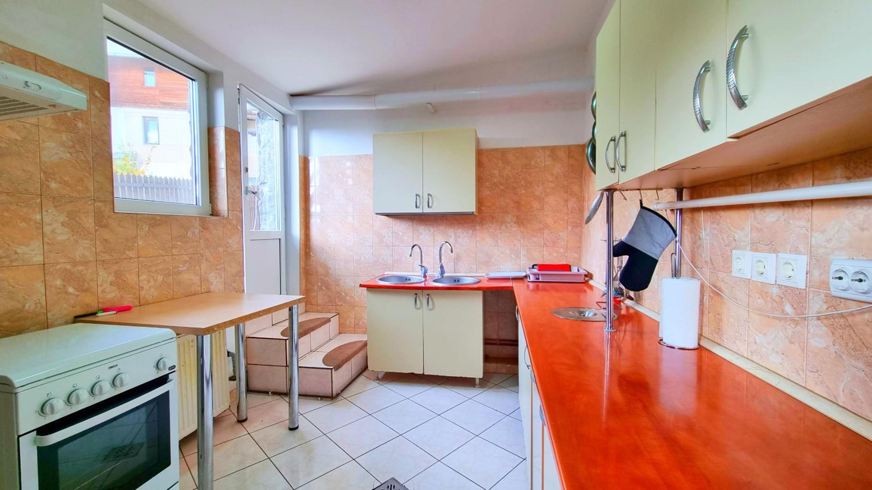 Casa cu Brazi