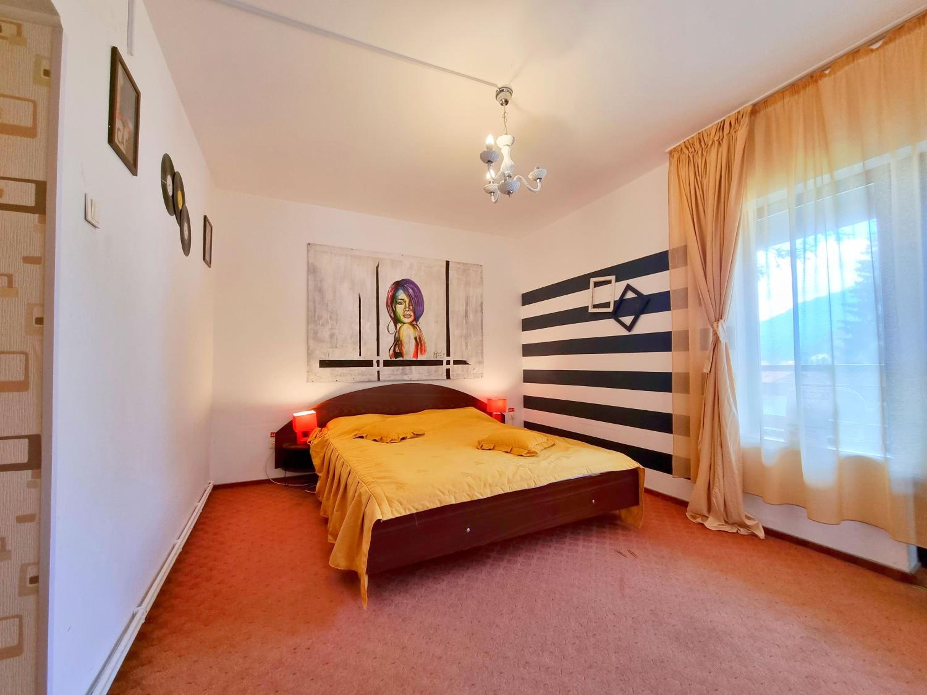 Casa cu Brazi