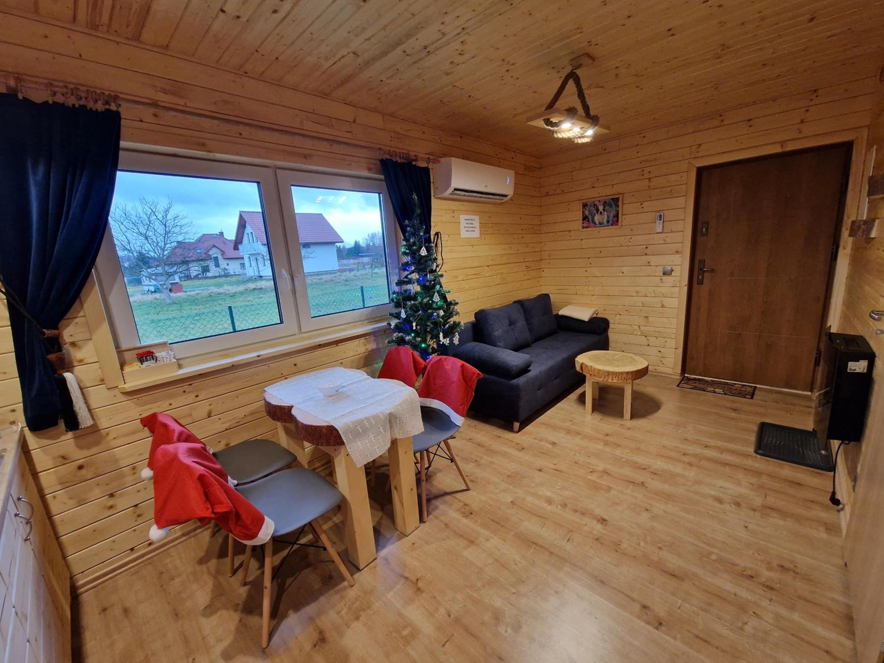 Apartament z Tężnią Solankową, Sauną, Kominkiem LED nad Jeziorem Żywieckim