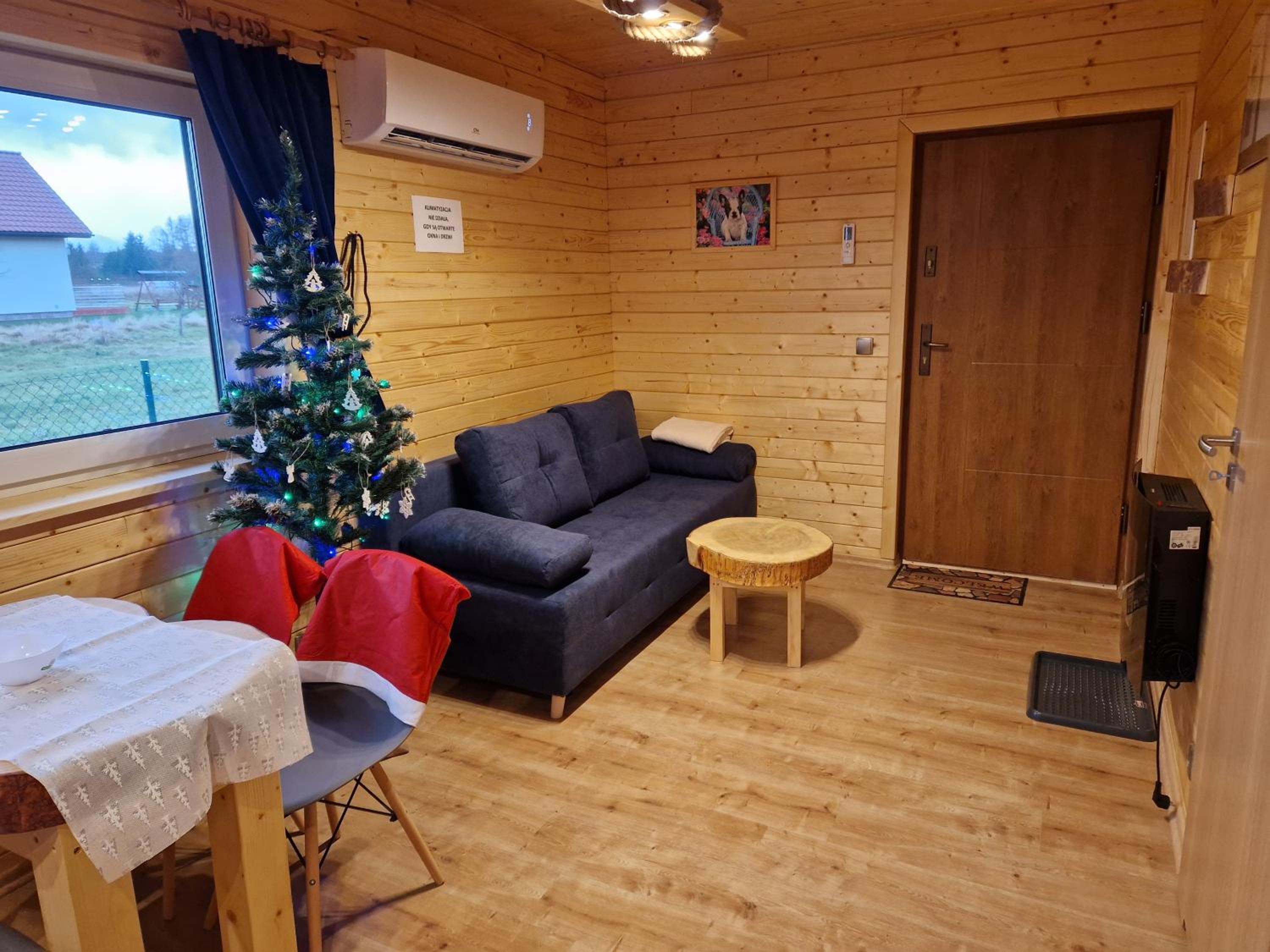 Apartament z Tężnią Solankową, Sauną, Kominkiem LED nad Jeziorem Żywieckim