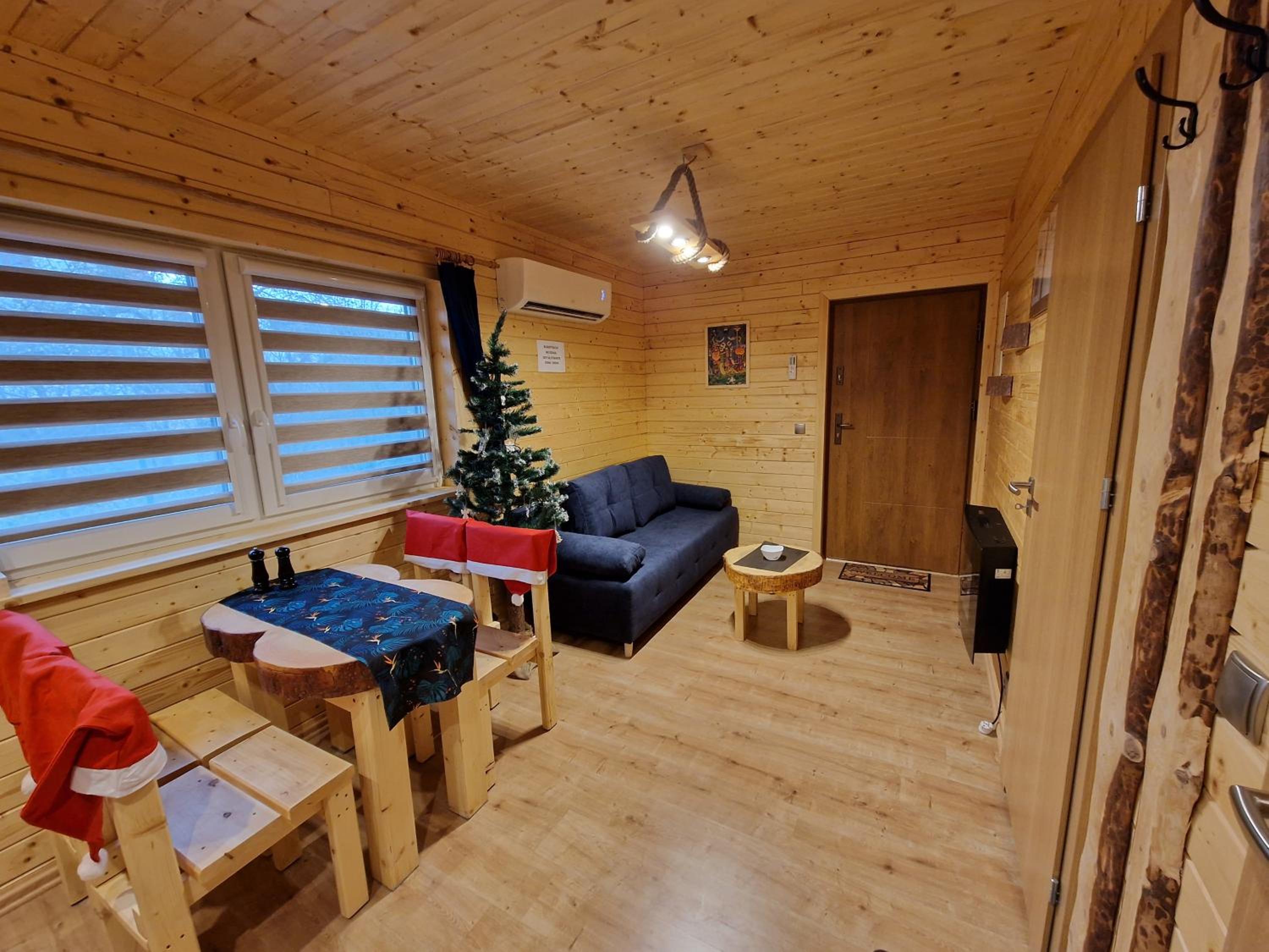 Apartament z Tężnią Solankową, Sauną, Kominkiem LED nad Jeziorem Żywieckim