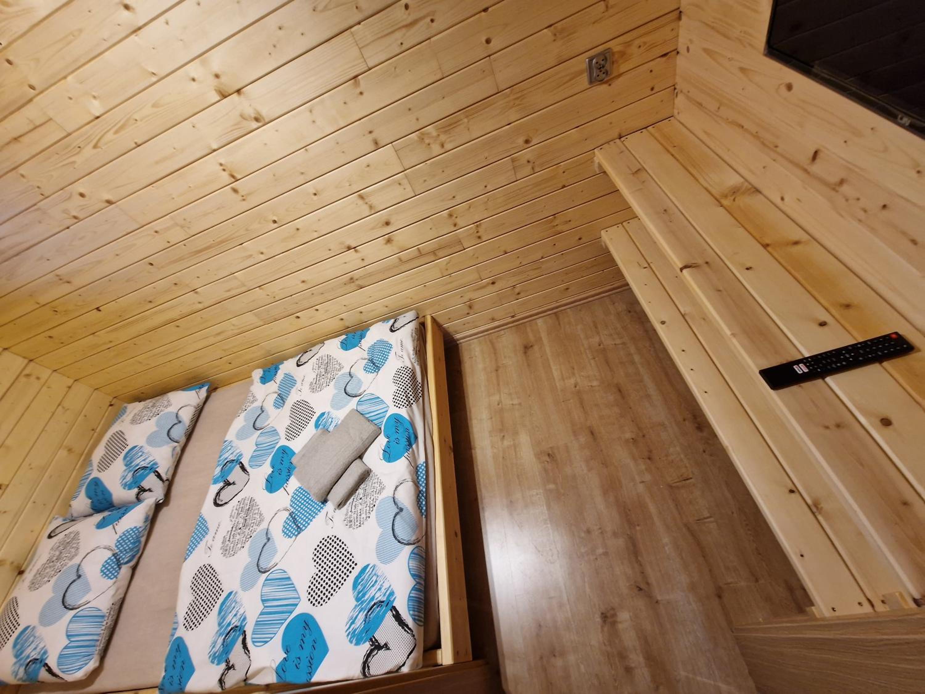 Apartament z Tężnią Solankową, Sauną, Kominkiem LED nad Jeziorem Żywieckim